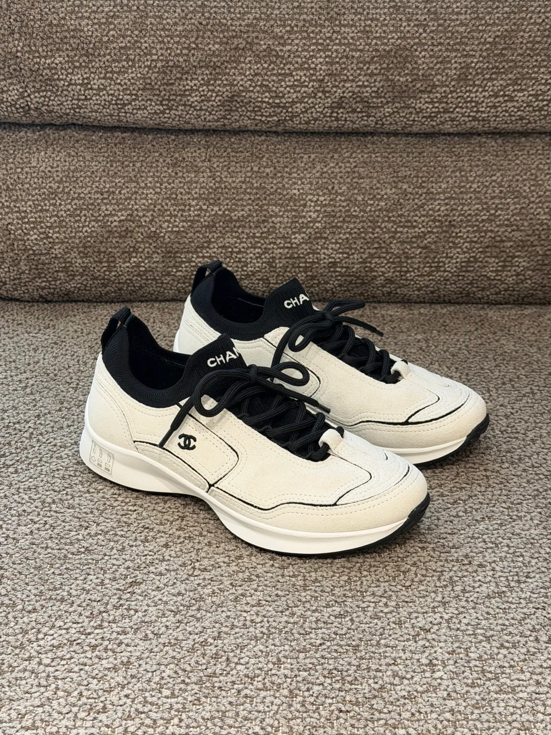 Women's Sneakers CHANEL 18224141