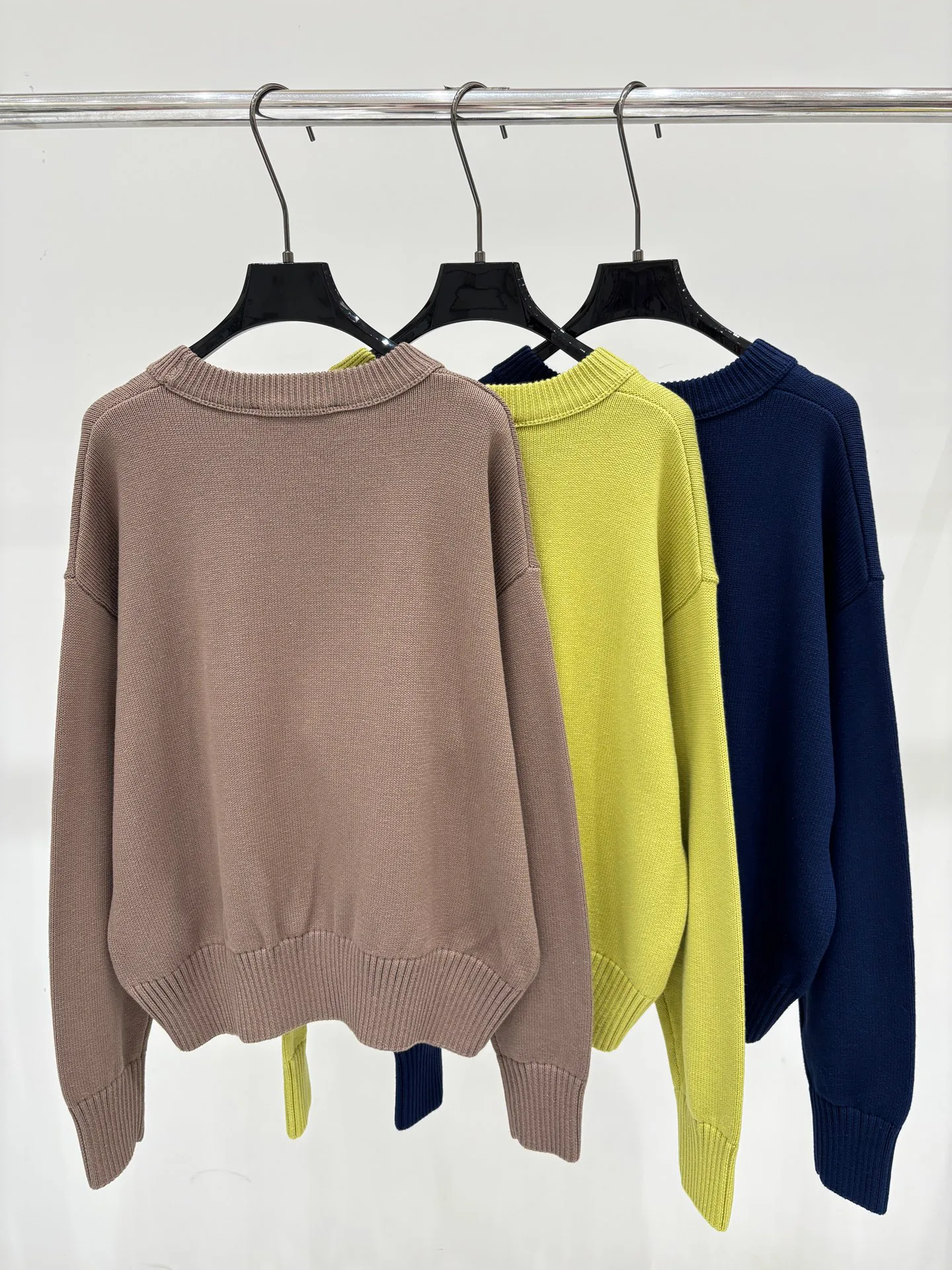 Women's Jumpers And Sweaters AMI PARIS 18032630