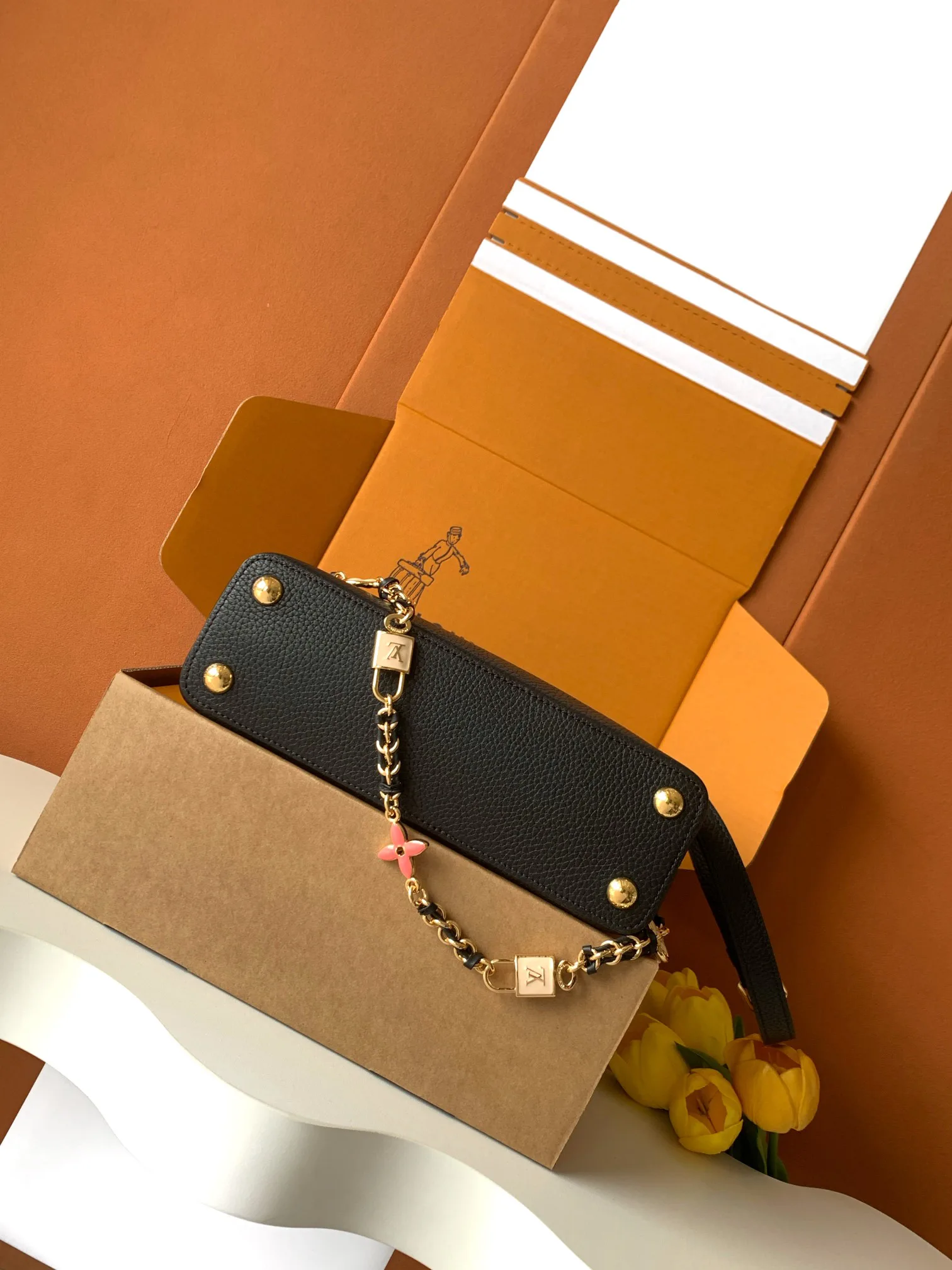 Women's Classic Handbags LOUIS VUITTON 18520984