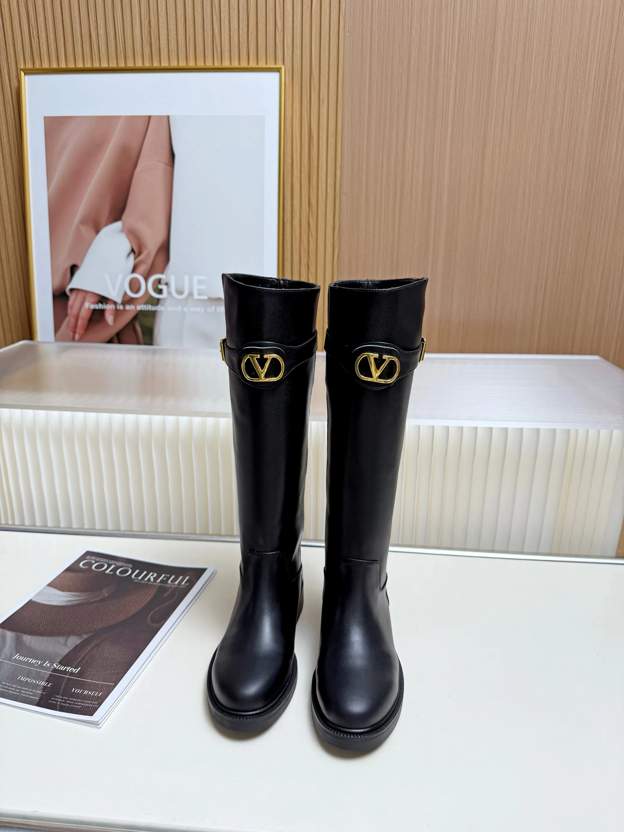 Women's Boots VALENTINO 18415491