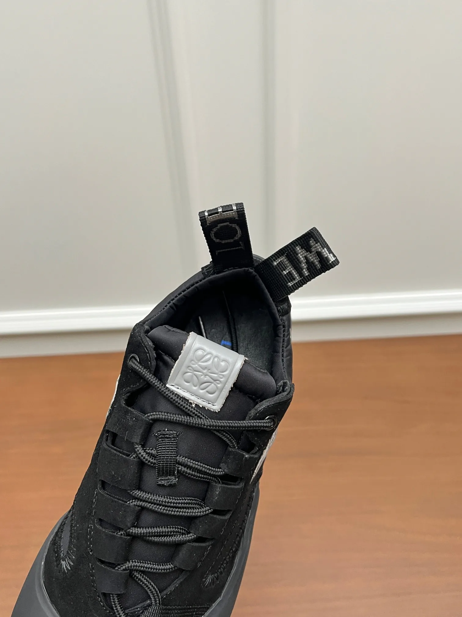 Women's Sneakers LOEWE 17796885