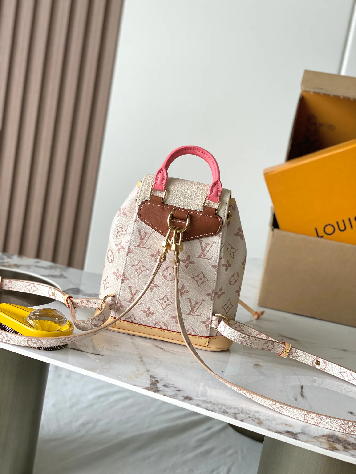 Women's Classic Handbags LOUIS VUITTON 17906937