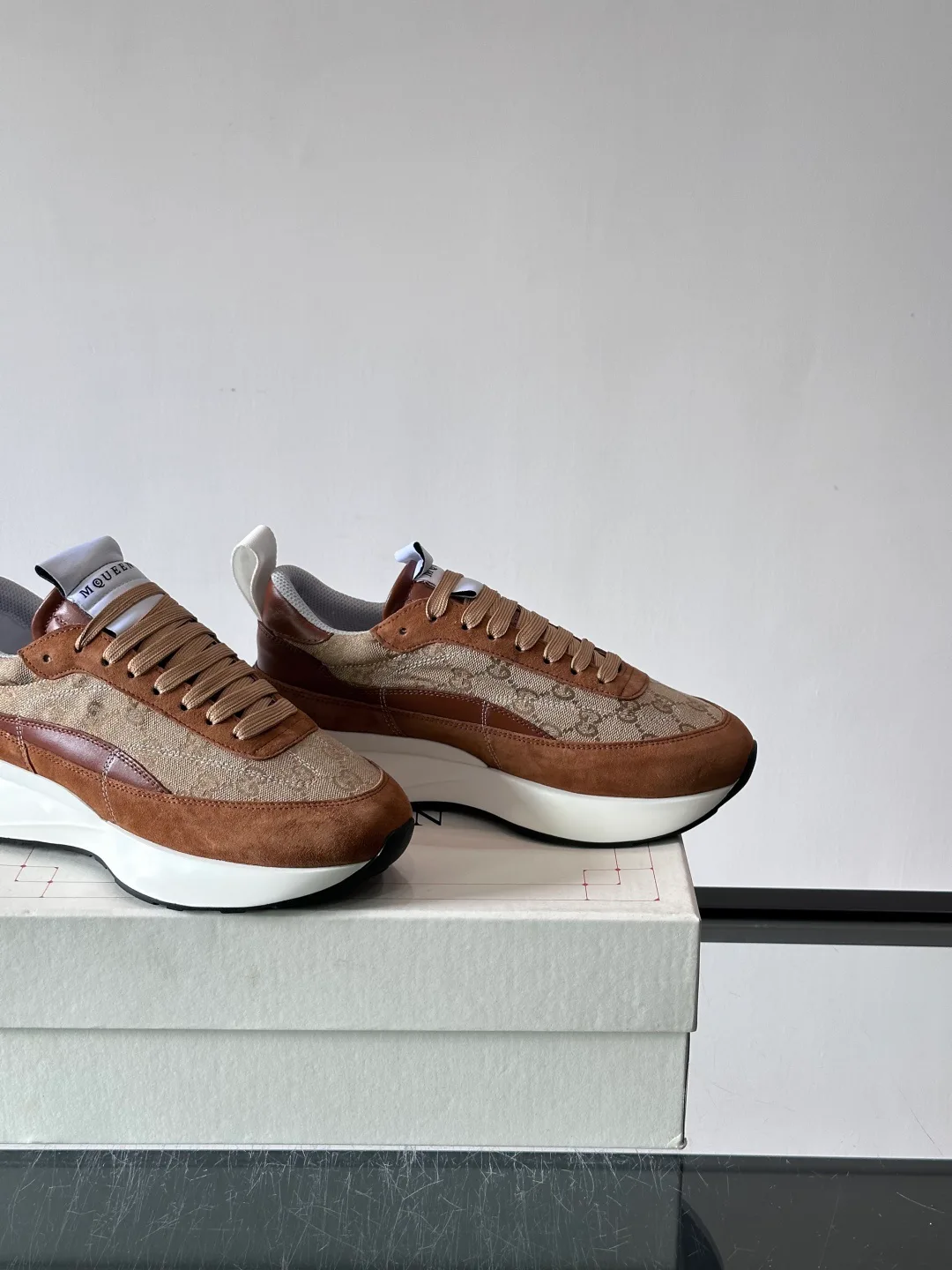Women's Sneakers ALEXANDER MCQUEEN 17876157