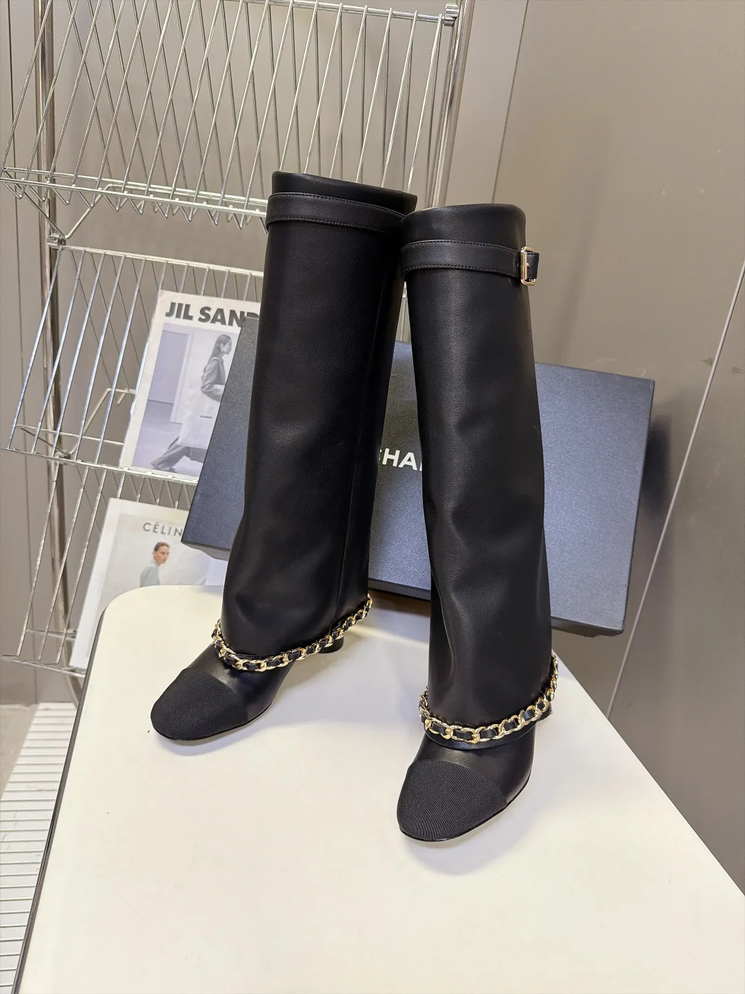 Women's Boots CHANEL 18260160