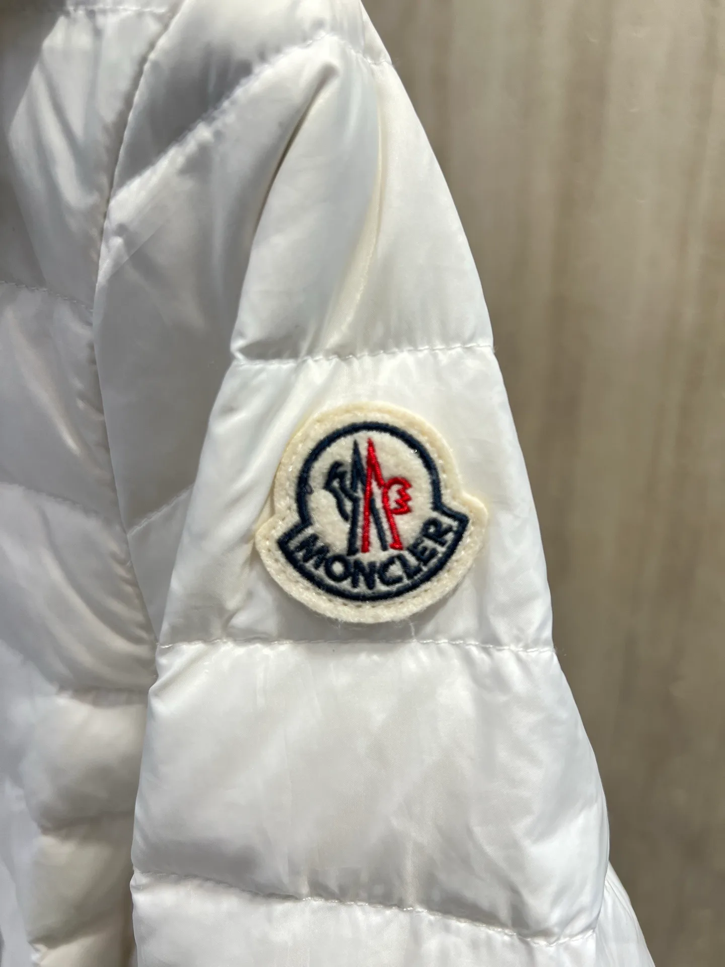 Men's Jackets And Down Jackets MONCLER 18330312