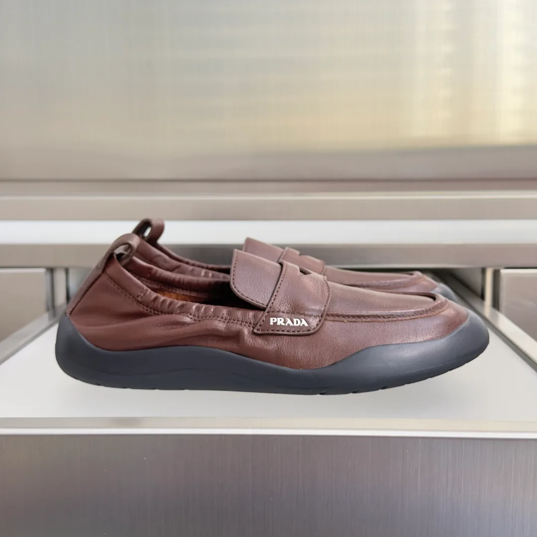 Women's Loafers And Moccasins PRADA 18505128