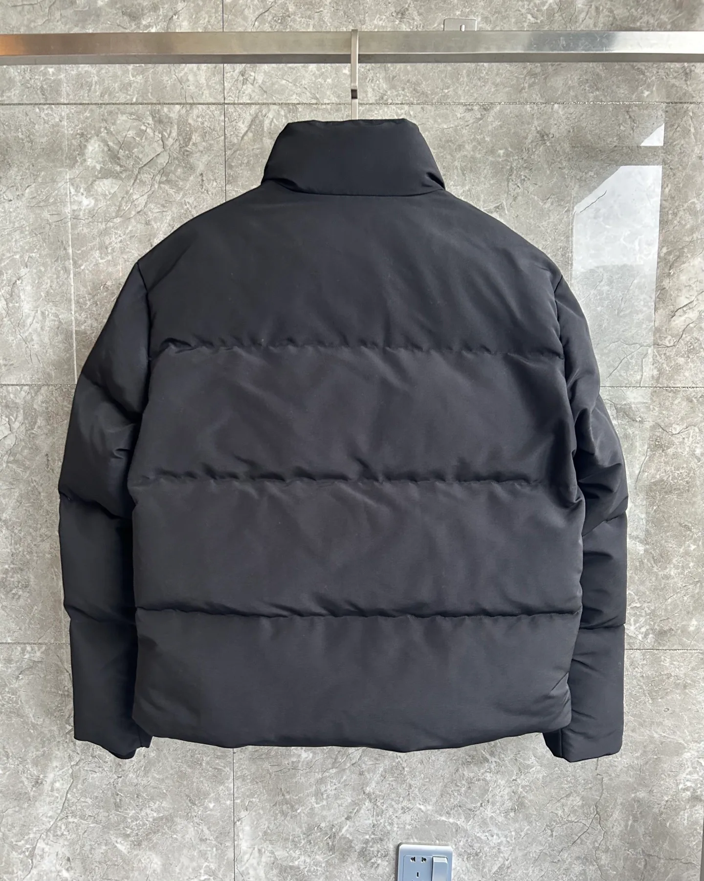 Men's Jackets And Down Jackets CANADA GOOSE 18007333