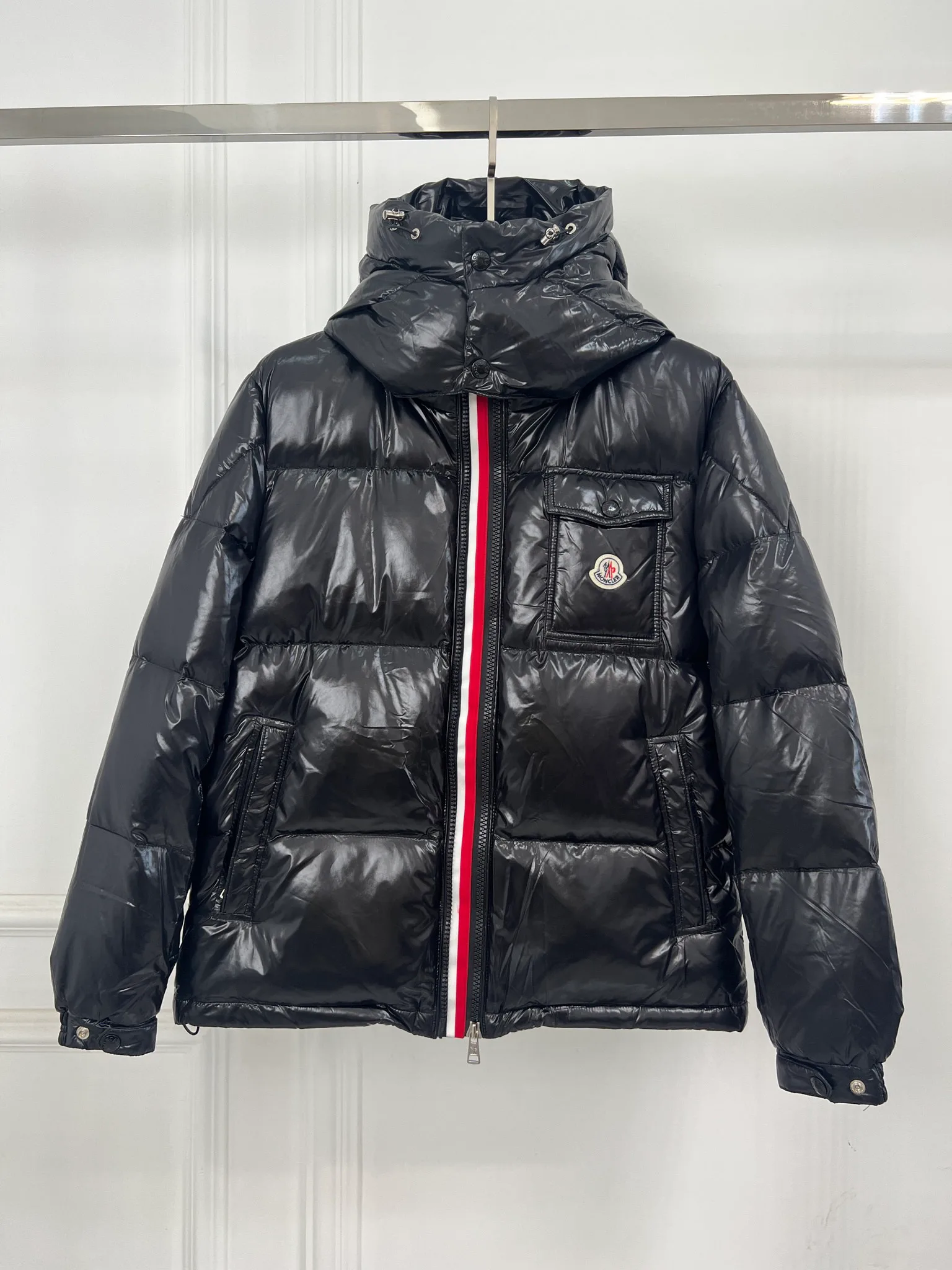Women's Jackets And Down Jackets MONCLER 18415666