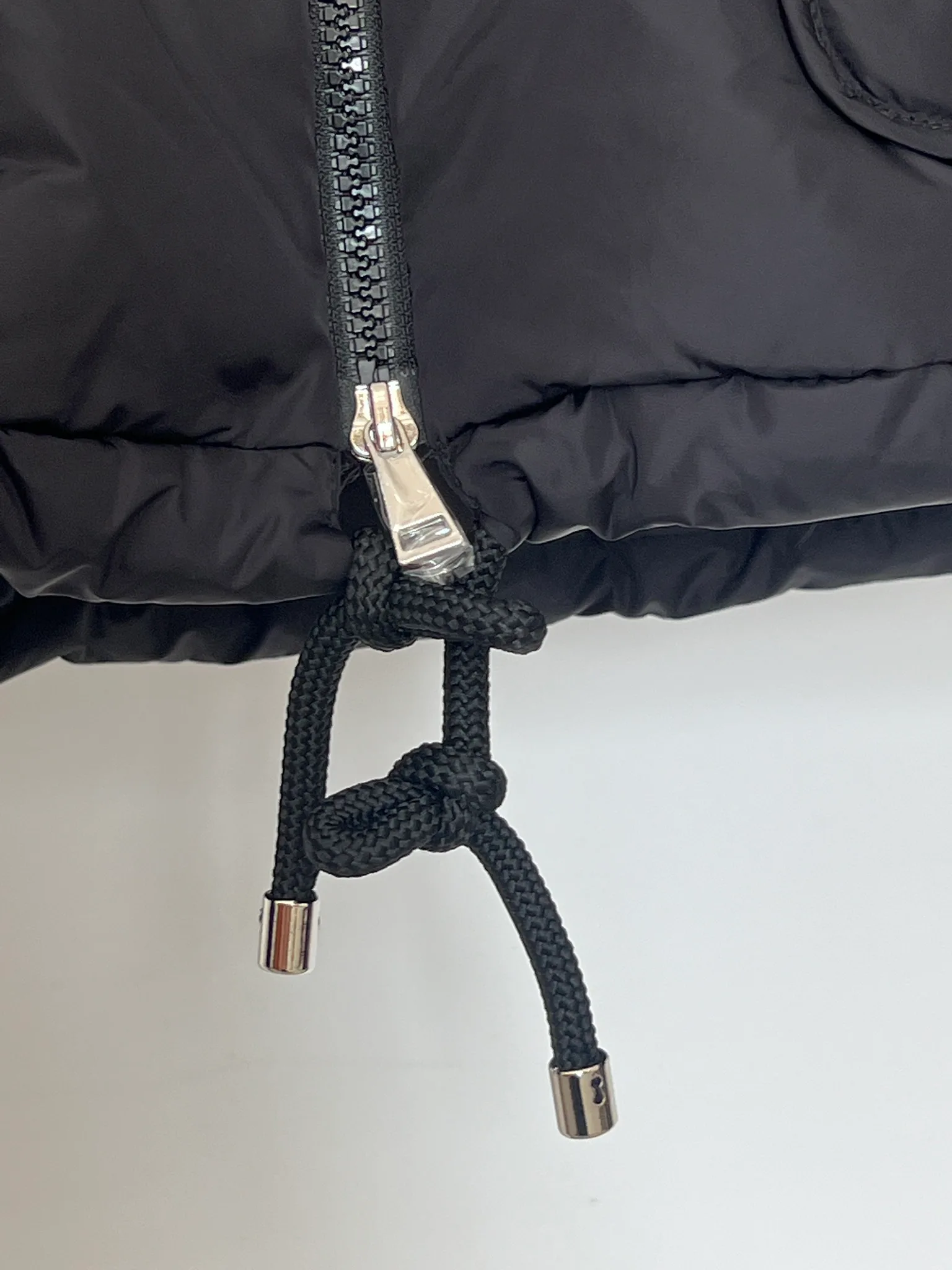 Women's Jackets And Down Jackets MONCLER 18416120