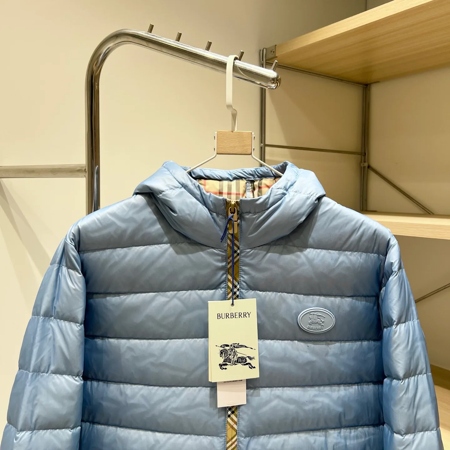 Women's Jackets And Down Jackets BURBERRY 18110900
