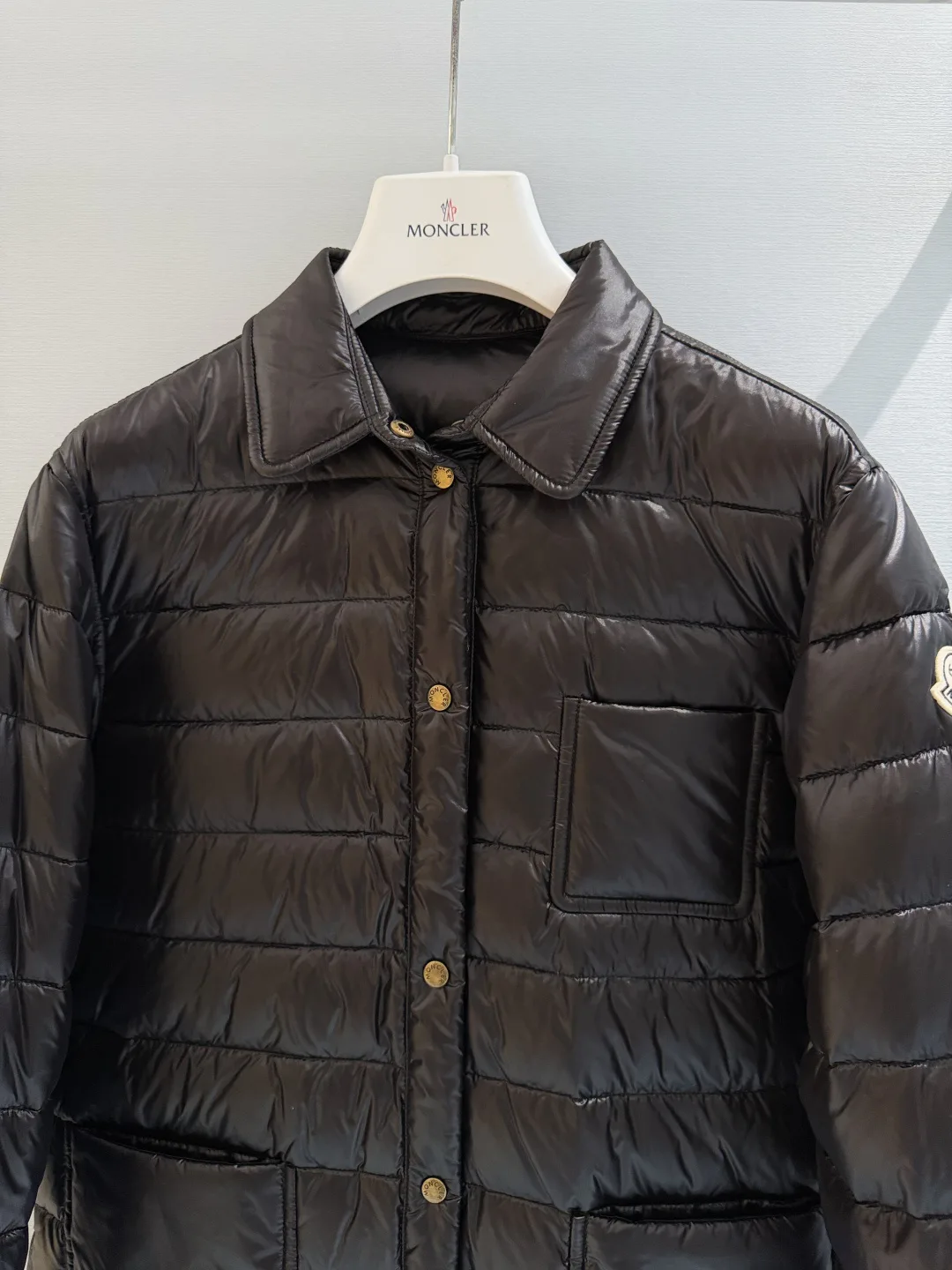 Women's Jackets And Down Jackets MONCLER 18439954