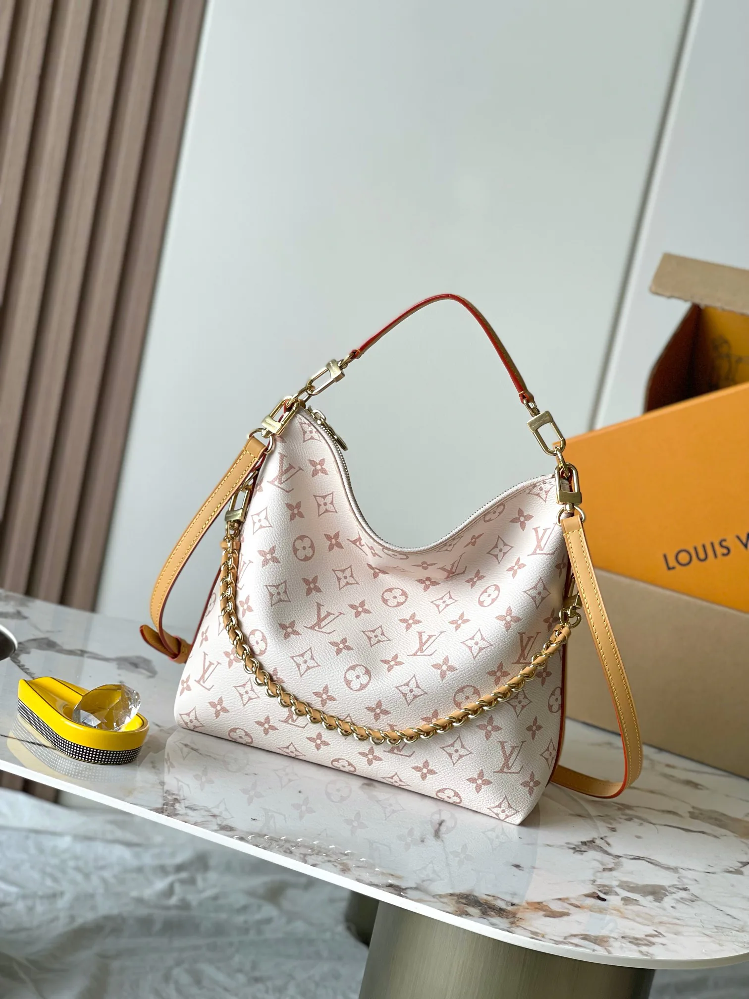 Women's Classic Handbags LOUIS VUITTON 18521088