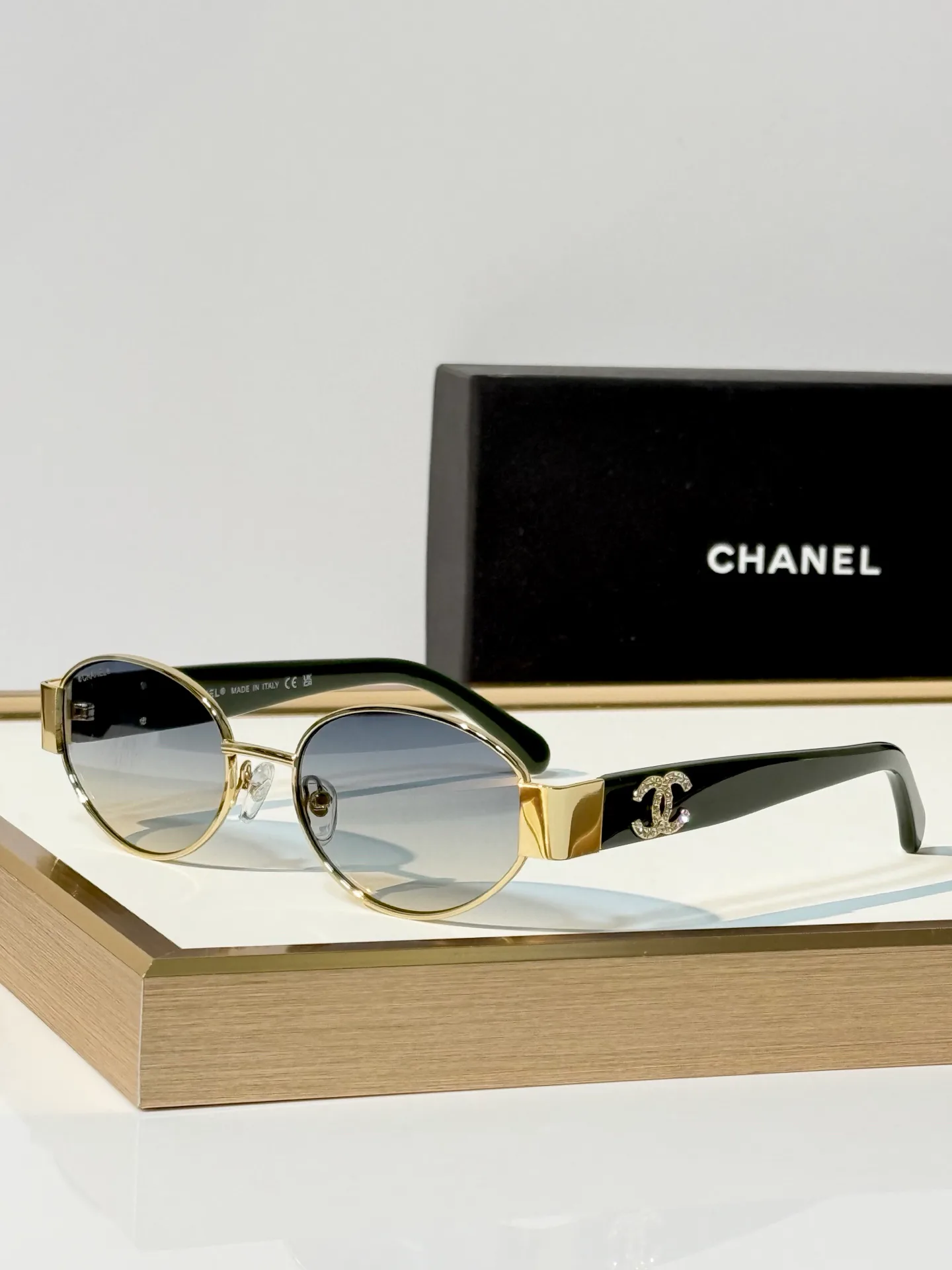 Glasses CHANEL 18117585
