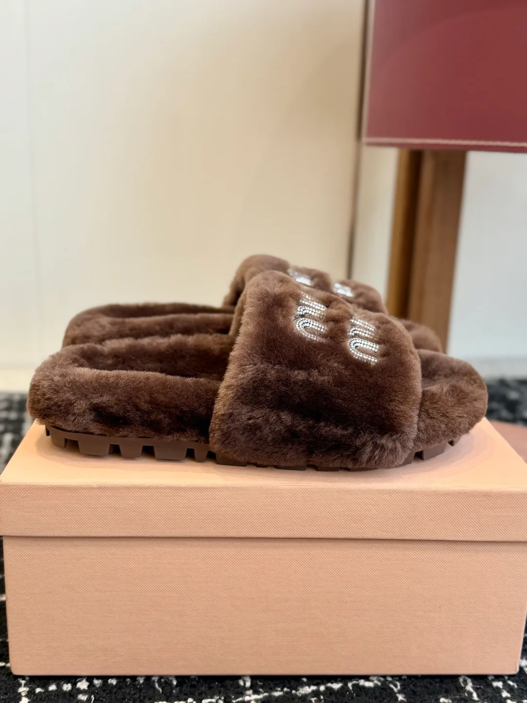 Women's Slippers MIU MIU 18139570