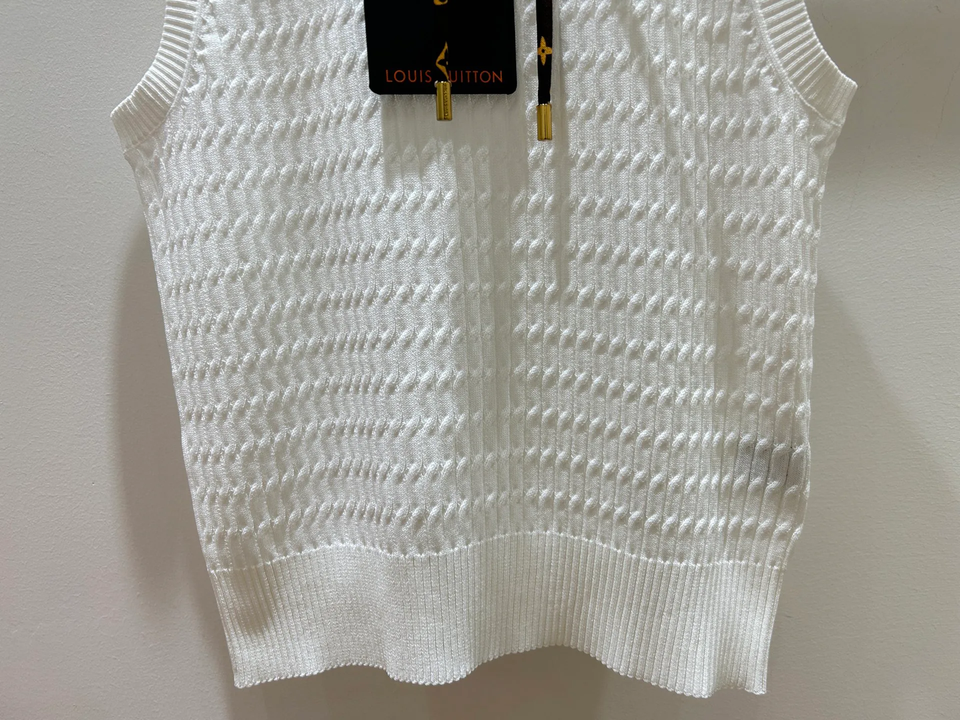 Women's Vests LOUIS VUITTON 18096665
