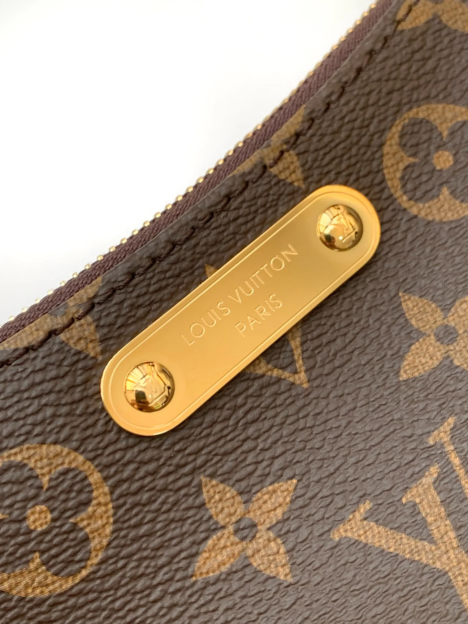 Women's Classic Handbags LOUIS VUITTON 18153209