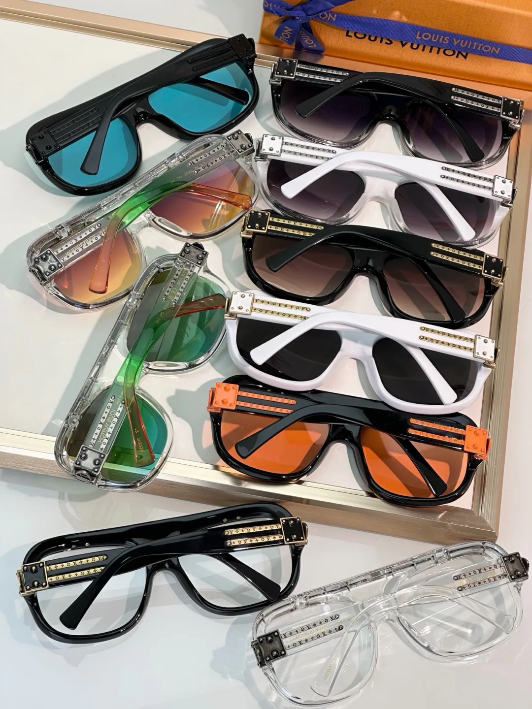 Glasses LOUIS VUITTON 18295137