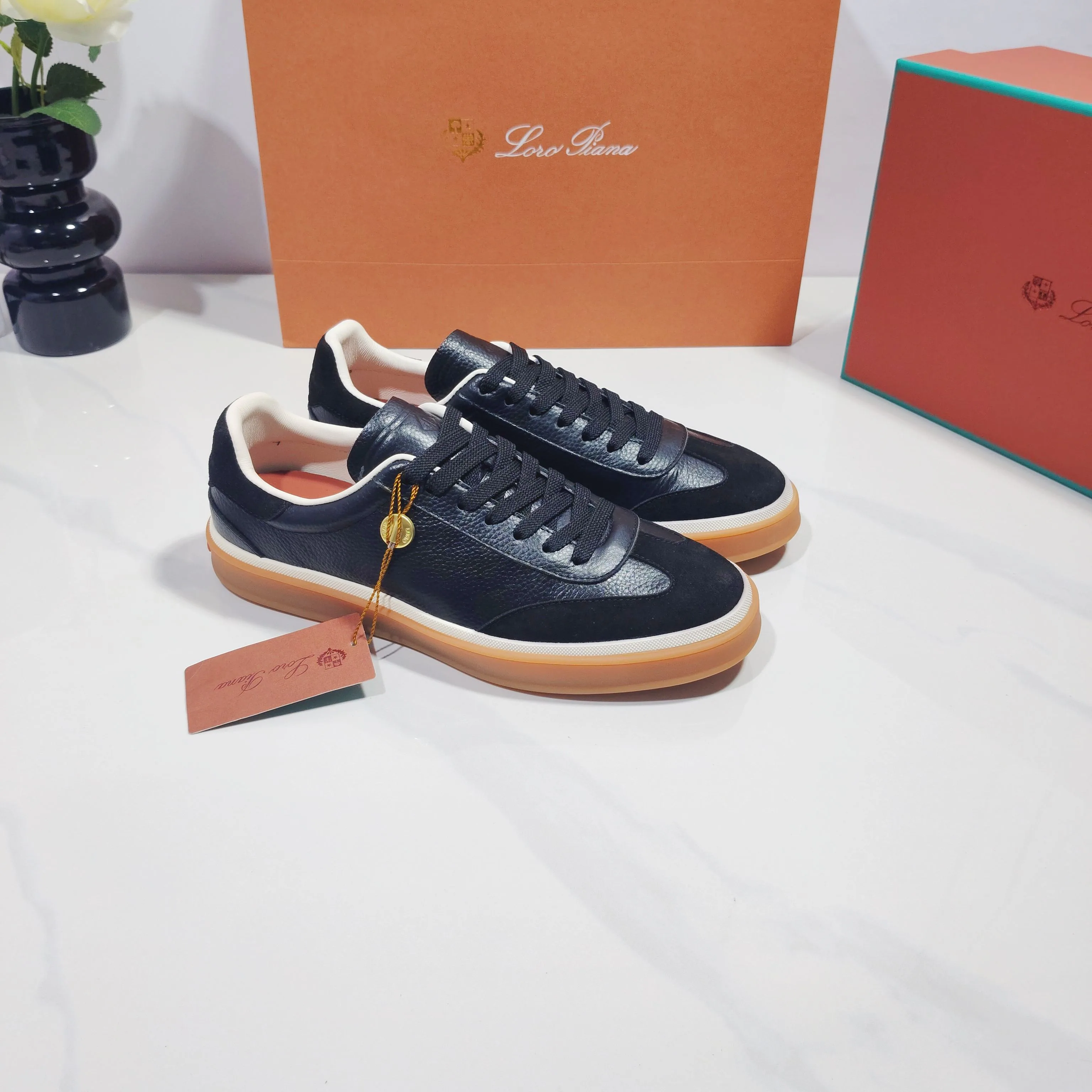 Women's Sneakers LORO PIANA 17961929