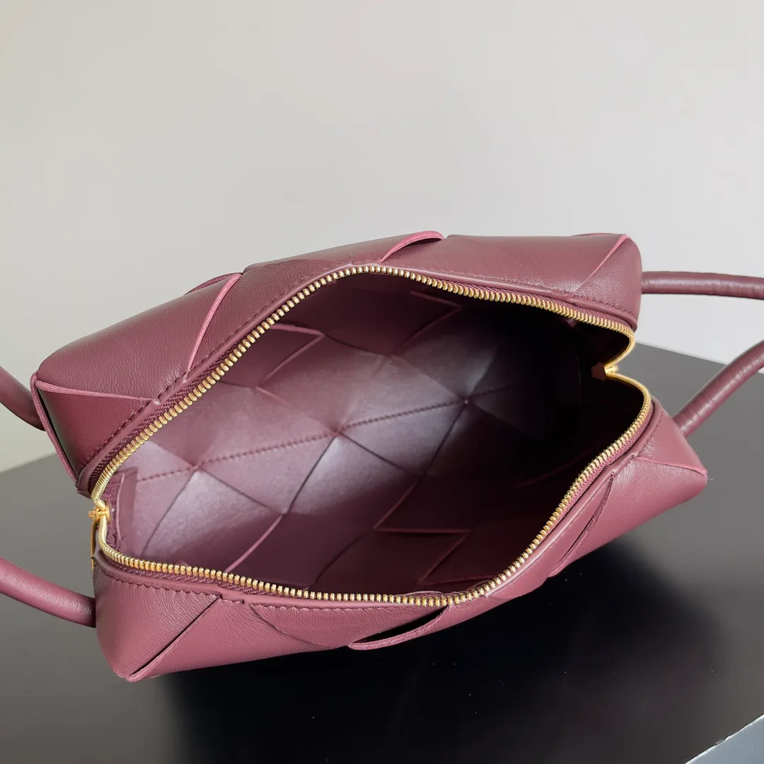 Women's Classic Handbags BOTTEGA VENETA 17434816