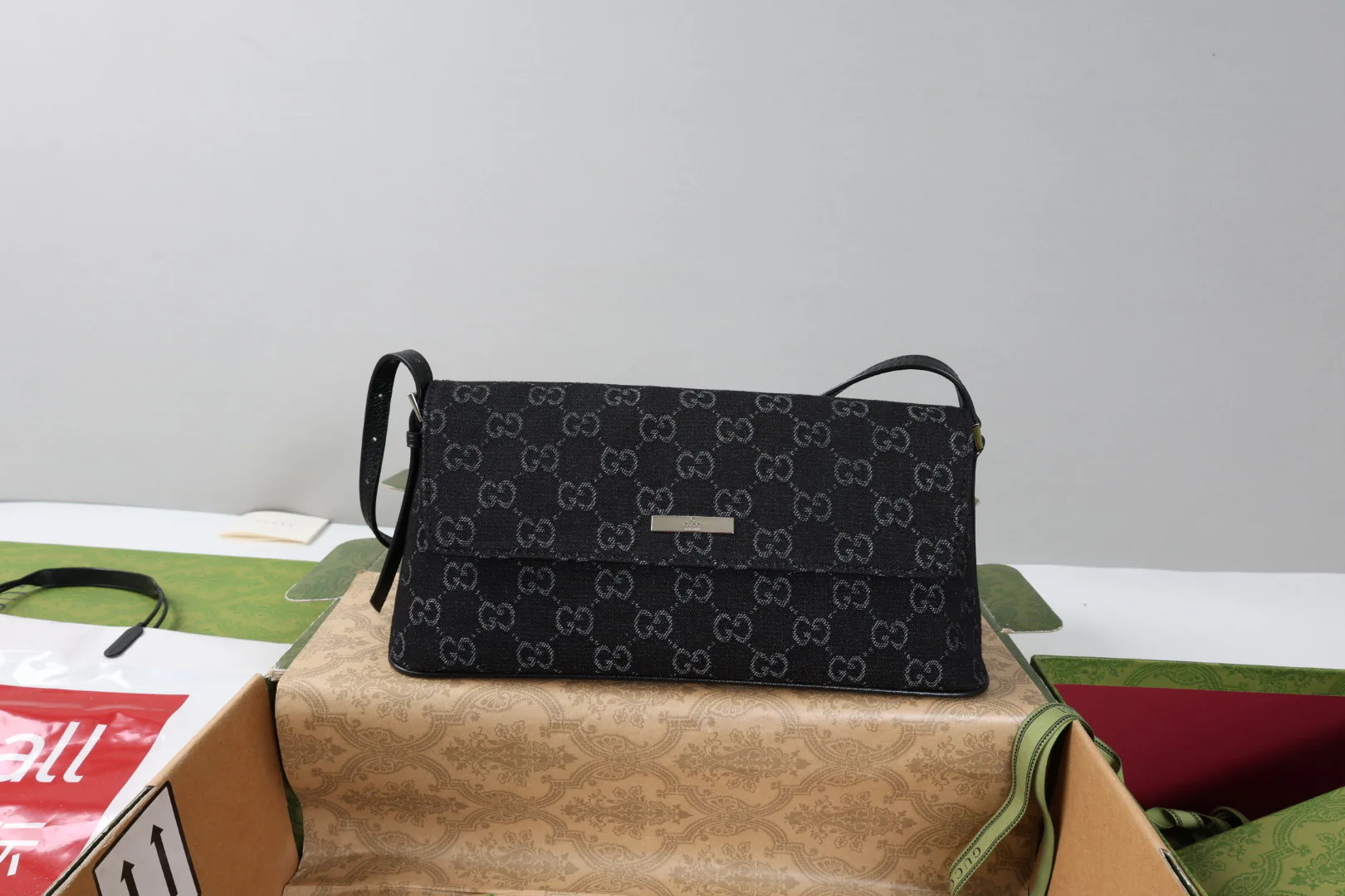 Women's Classic Handbags GUCCI 18065237