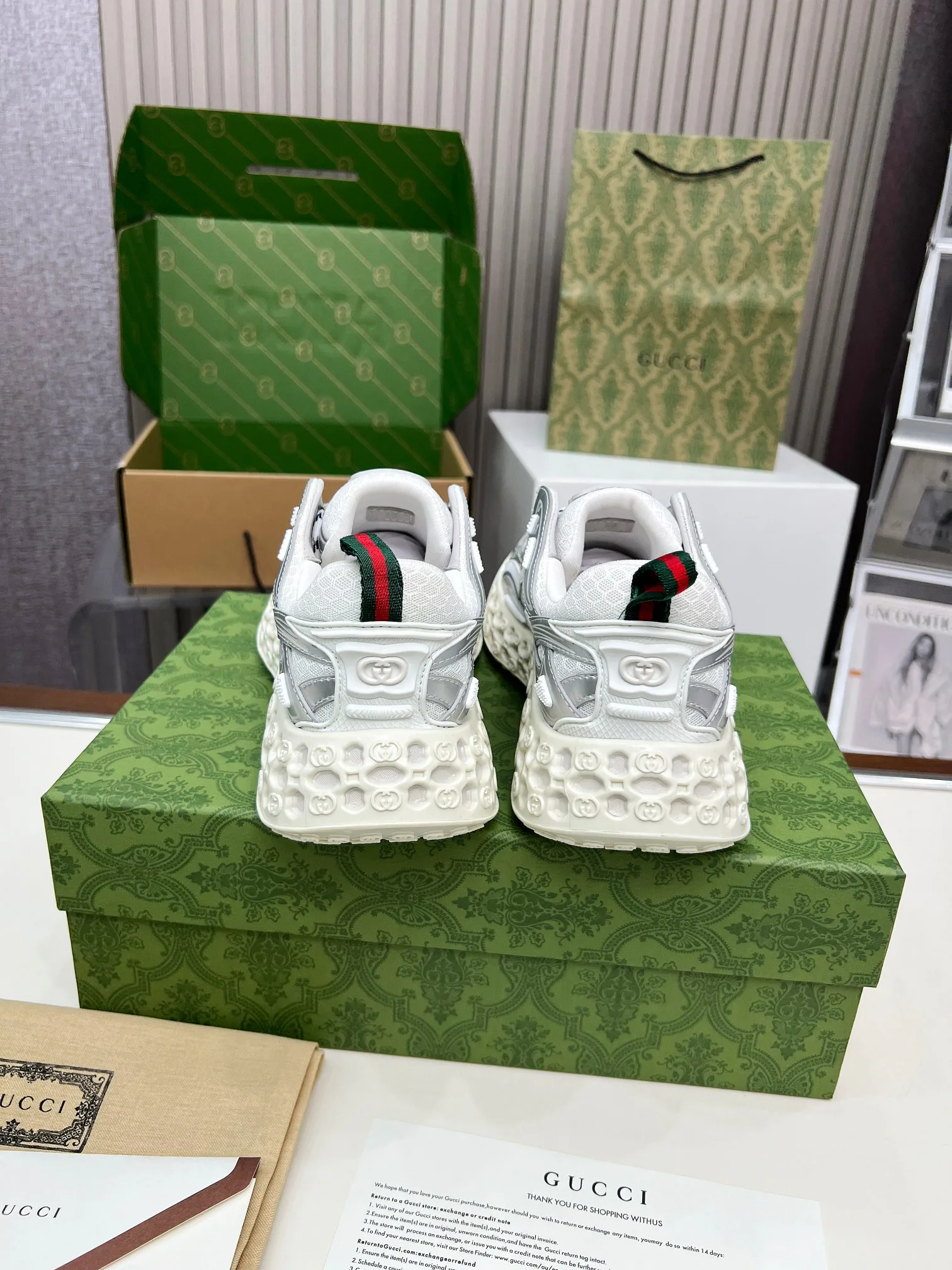 Women's Sneakers GUCCI 17620391