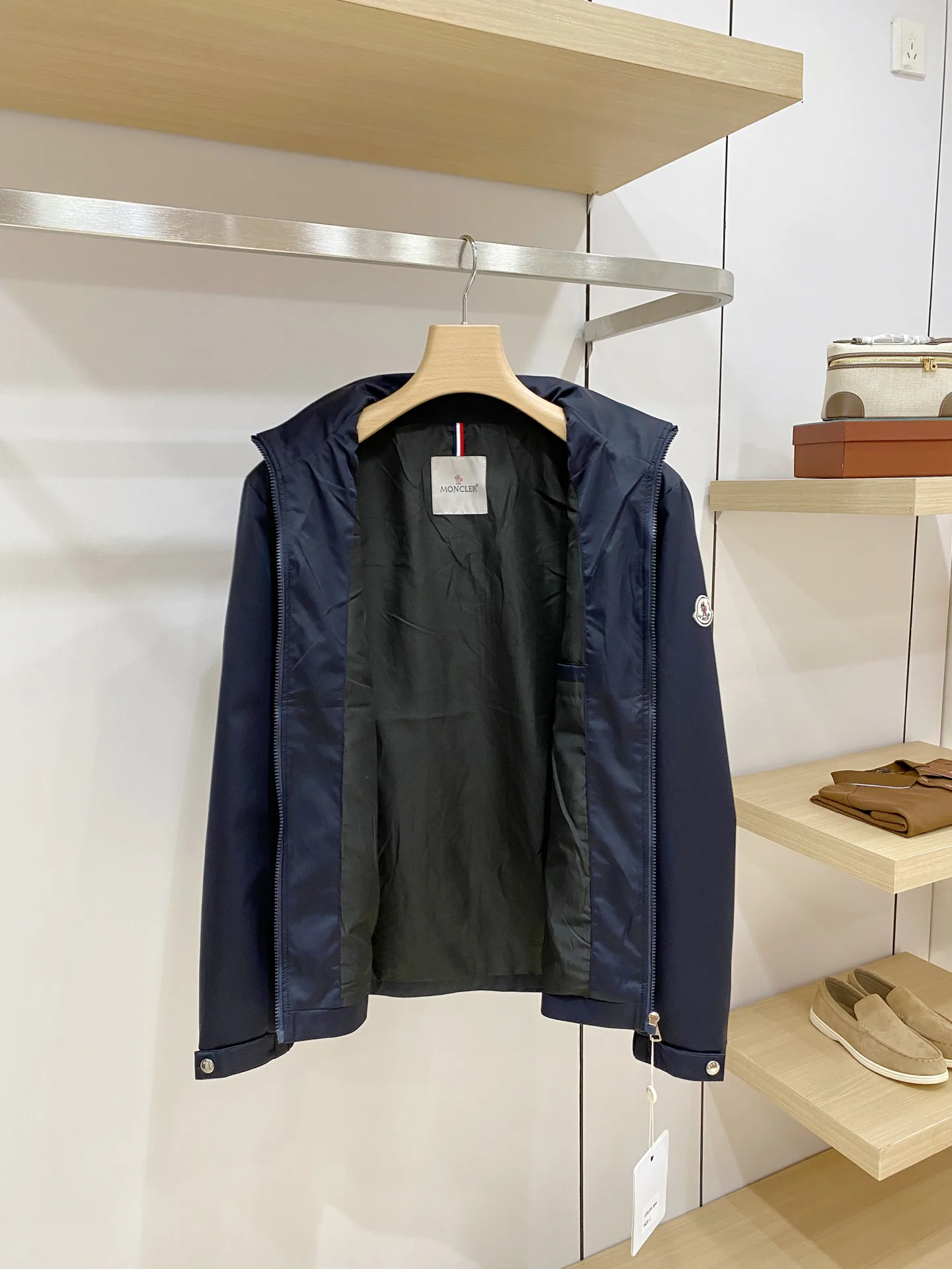 Men's Jackets And Down Jackets MONCLER 17826826