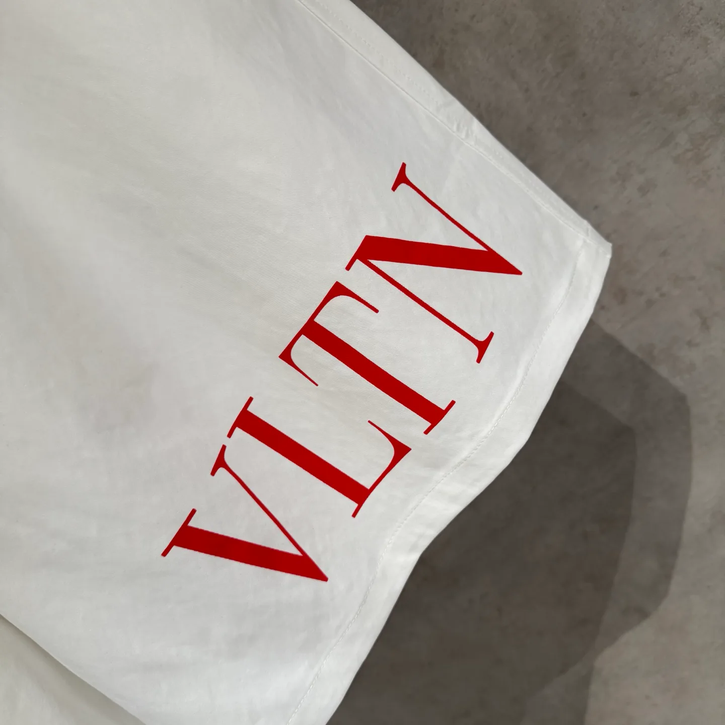 Men's Shorts VALENTINO 17567014