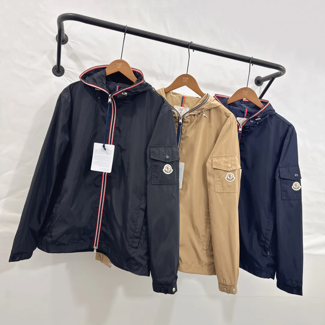 Men's Jackets And Down Jackets MONCLER 18002263