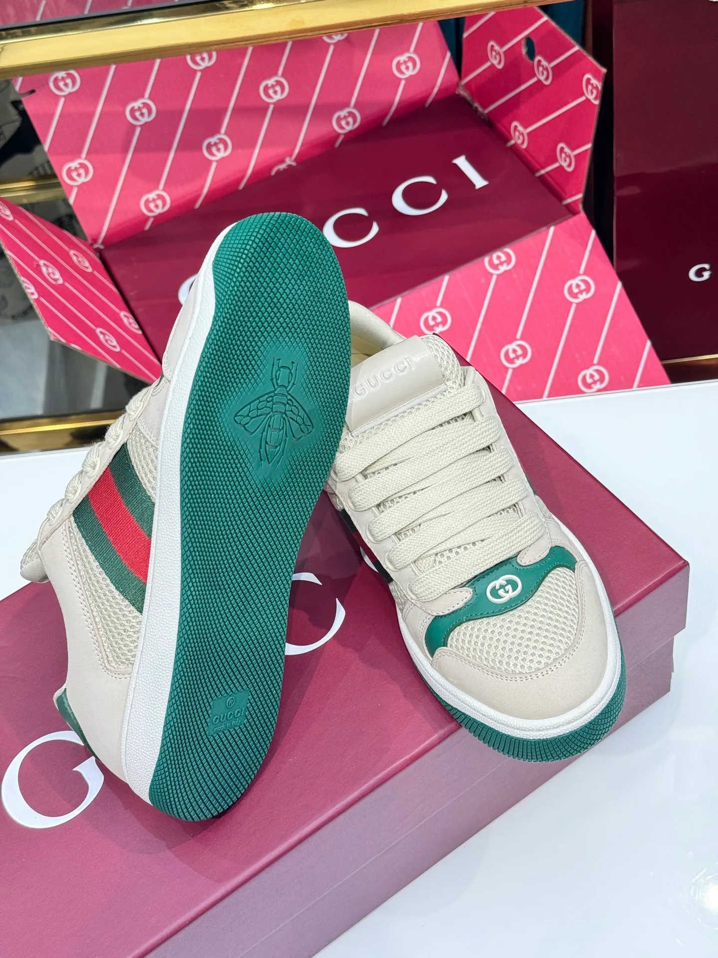 Women's Sneakers GUCCI 17946878