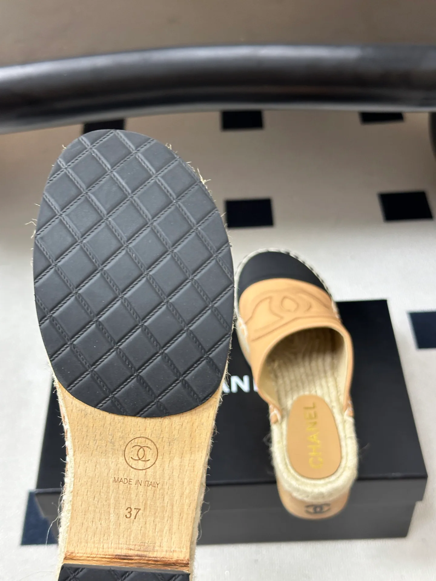 Women's Mules And Clogs CHANEL 18262072