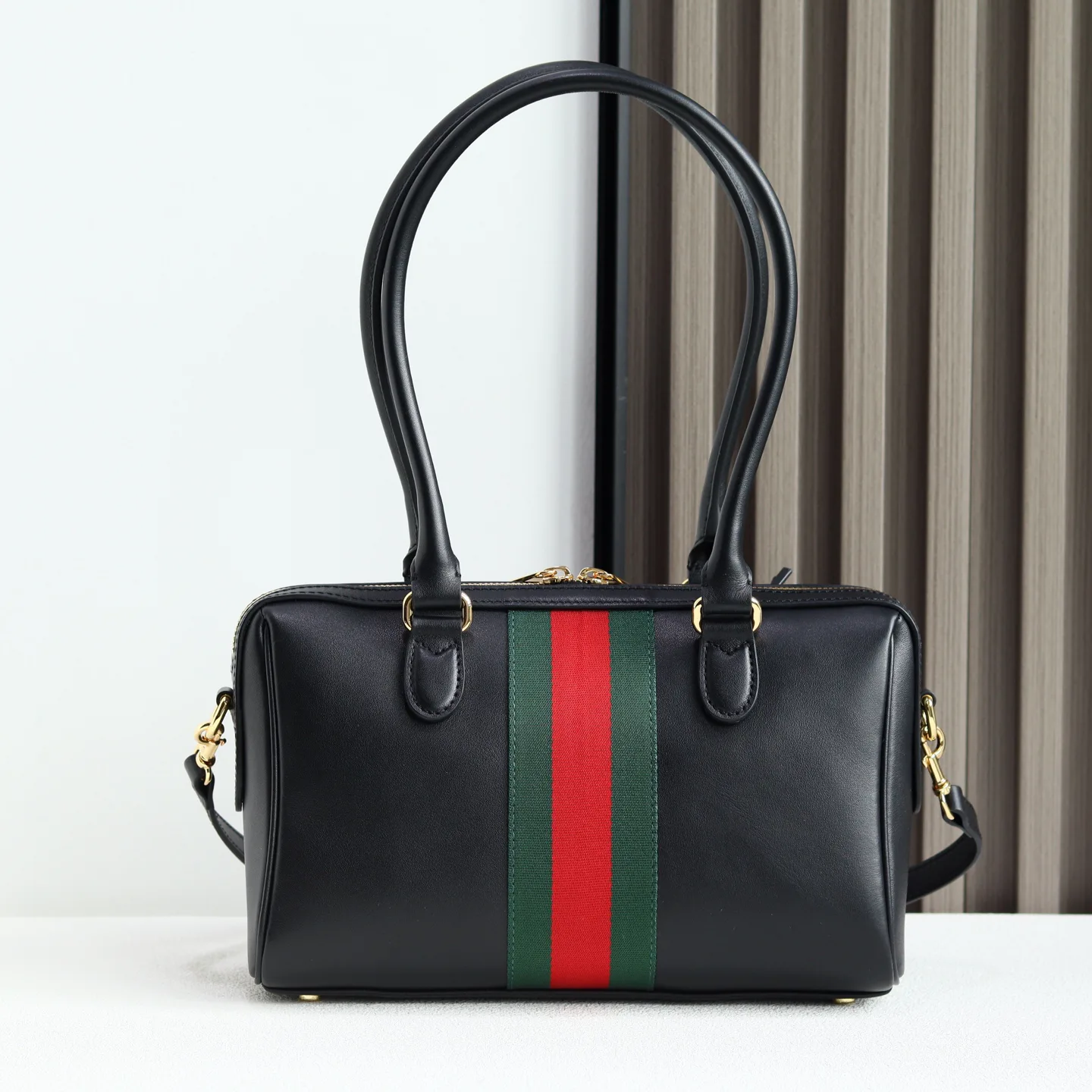 Классические Сумки Женские Gucci 18614484
