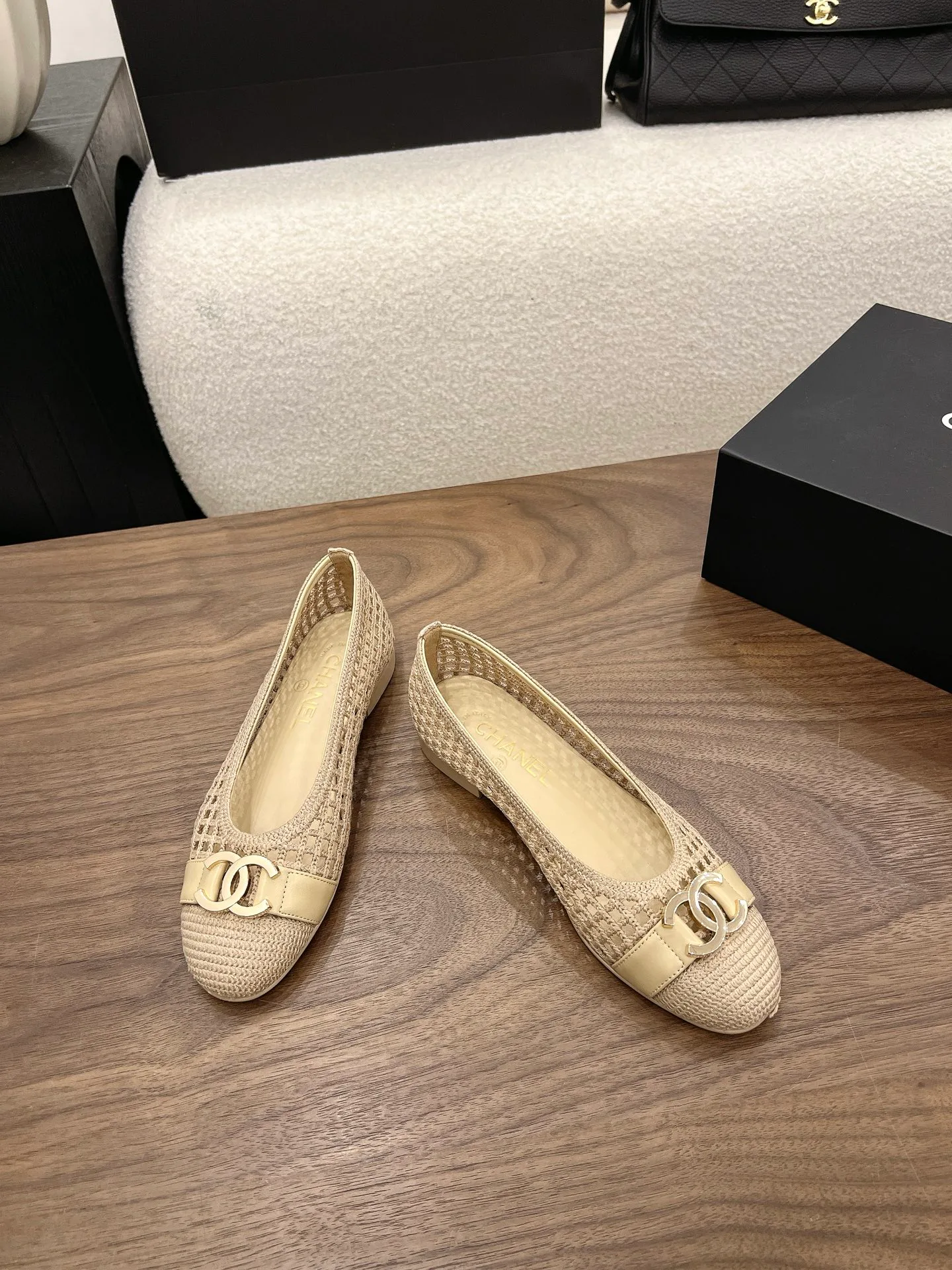 Women's Ballet Flats CHANEL 17342667