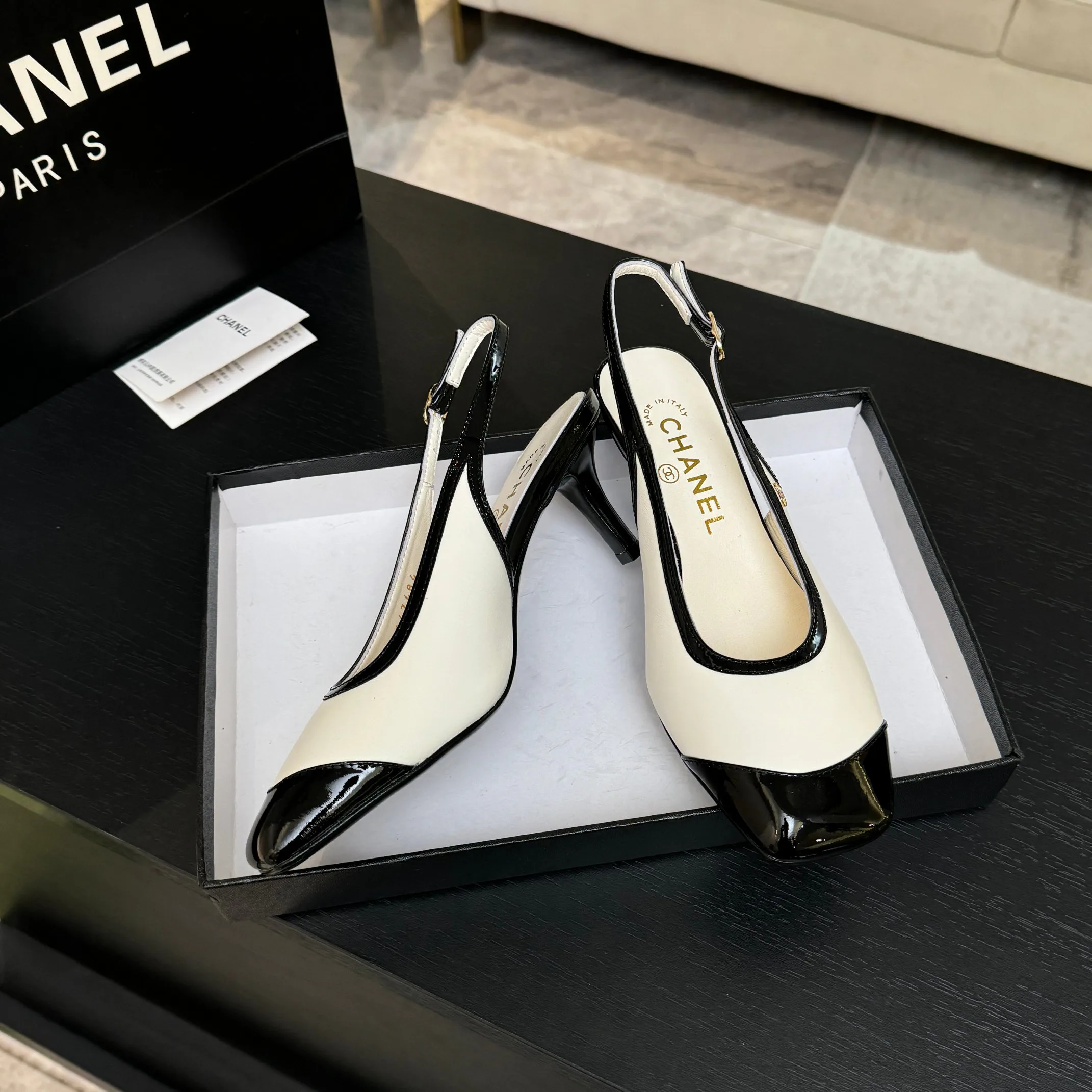 Women's Open-Toe Sandals CHANEL 17911041