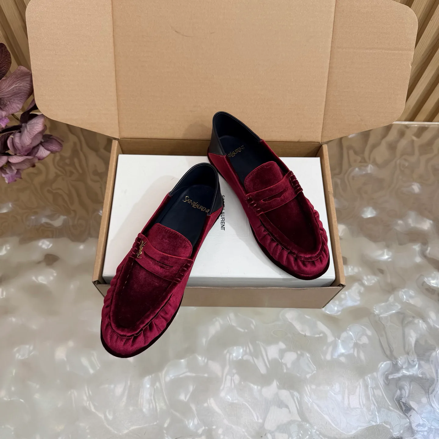 Women's Loafers And Moccasins SAINT LAURENT 17926448