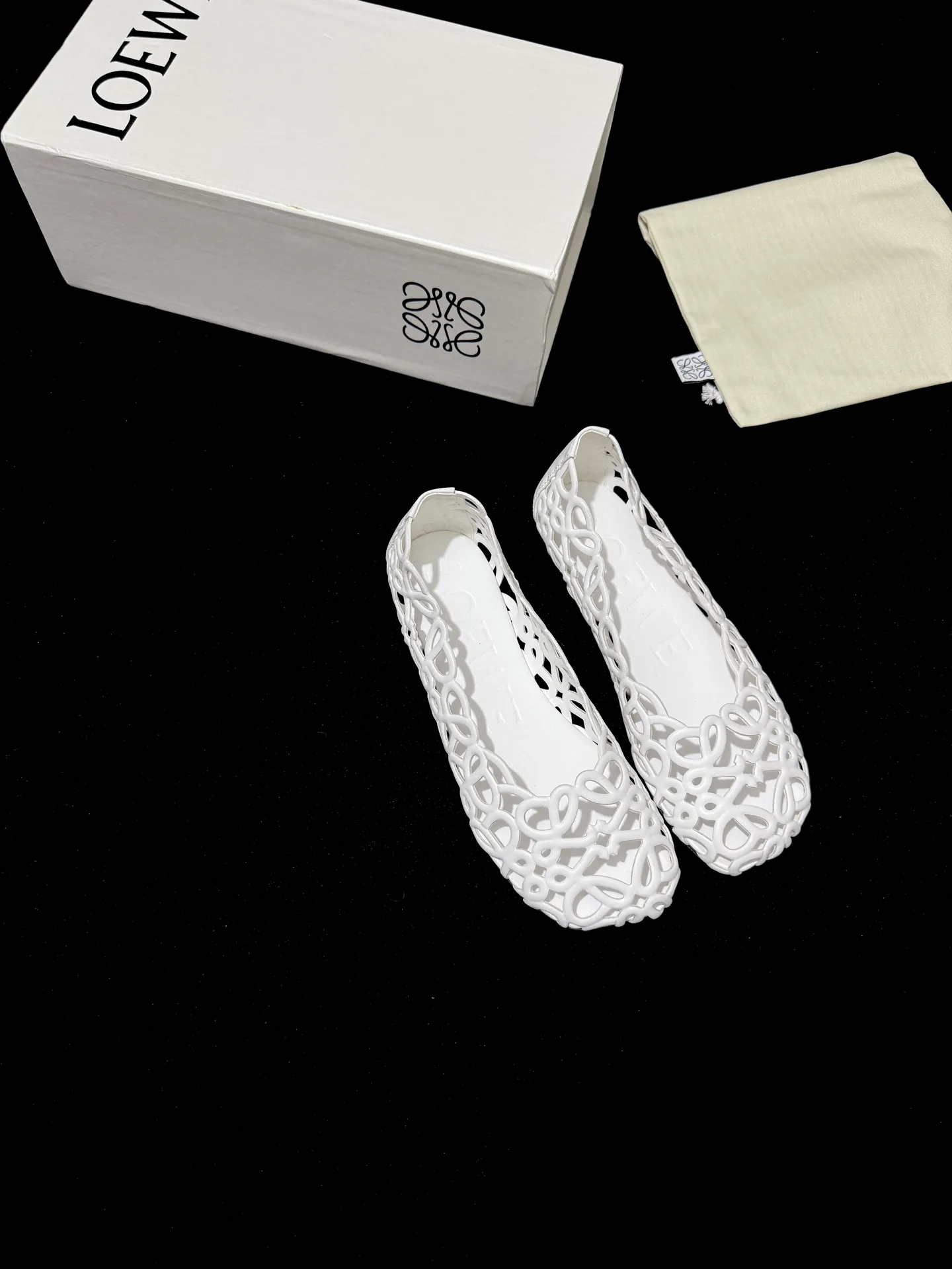 Women's Ballet Flats LOEWE 18110336