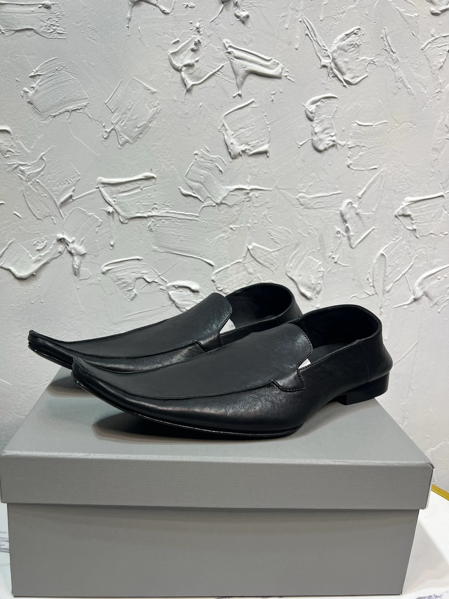 Men's Loafers And Dress Shoes BALENCIAGA 18225221