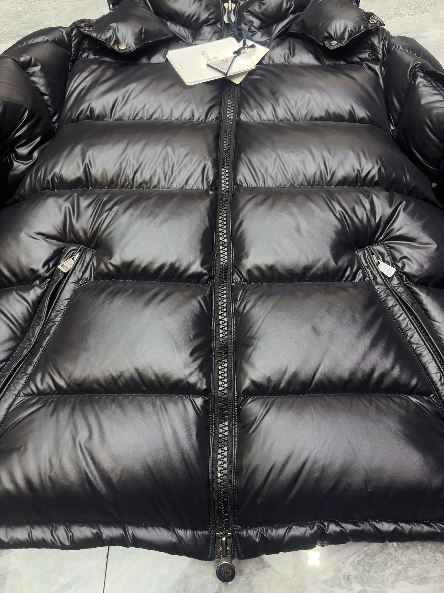 Women's Jackets And Down Jackets MONCLER 17568683