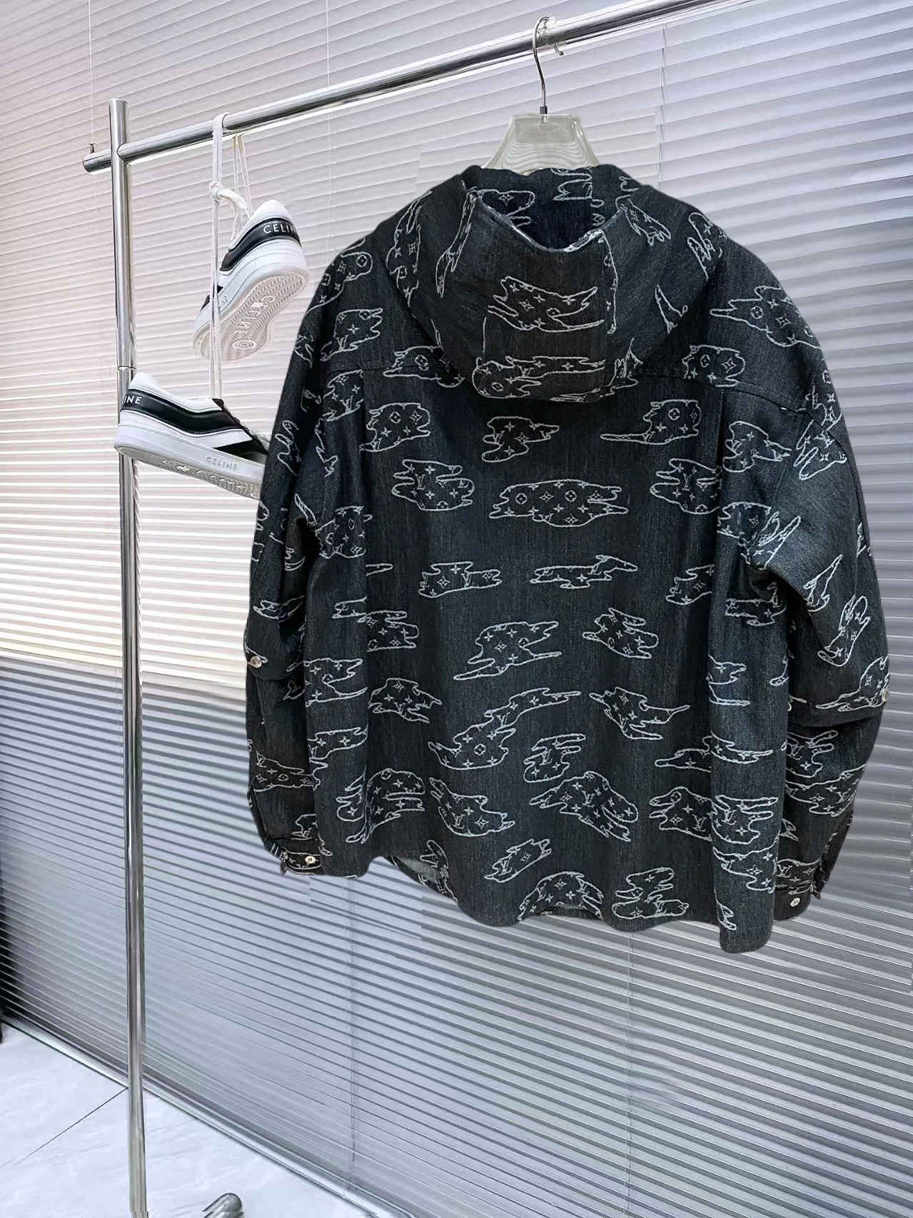 Men's Jackets And Down Jackets LOUIS VUITTON 17966742