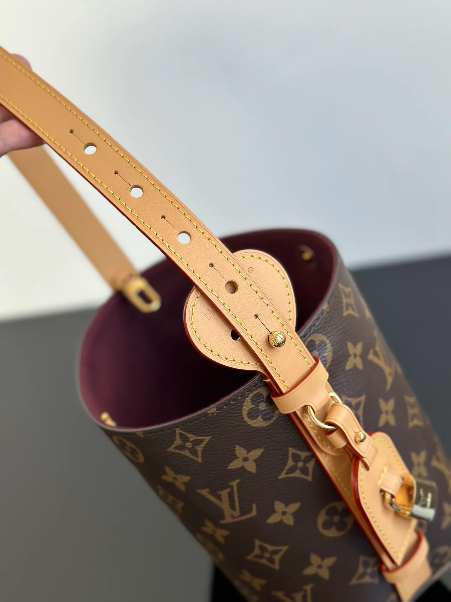 Women's Classic Handbags LOUIS VUITTON 18376559
