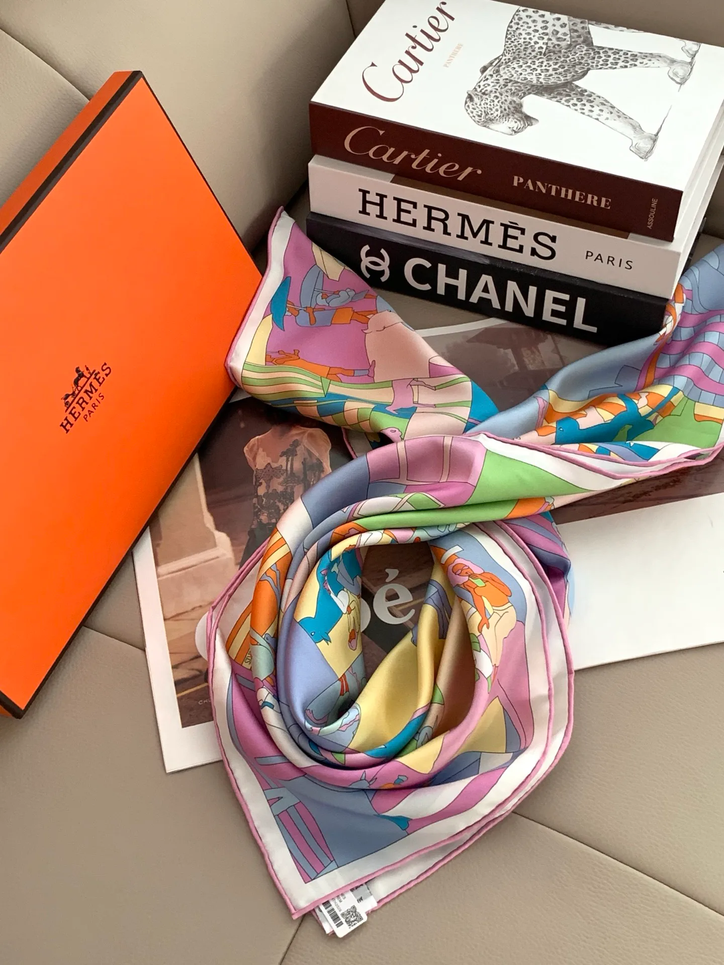 Silk Scarves HERMES 18003186