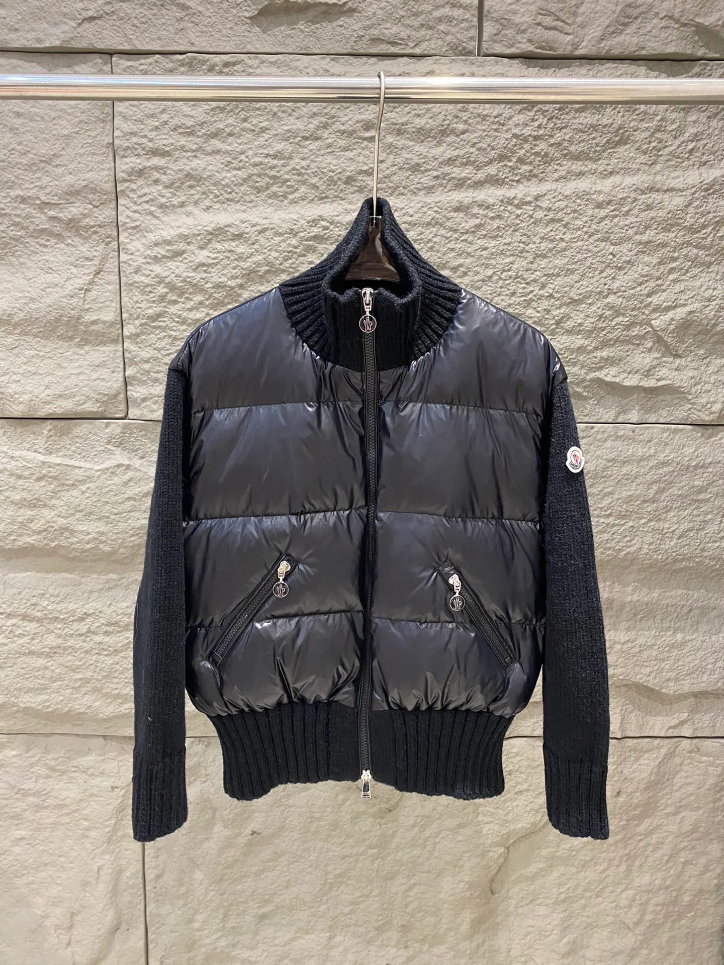 Women's Jackets And Down Jackets MONCLER 17964607