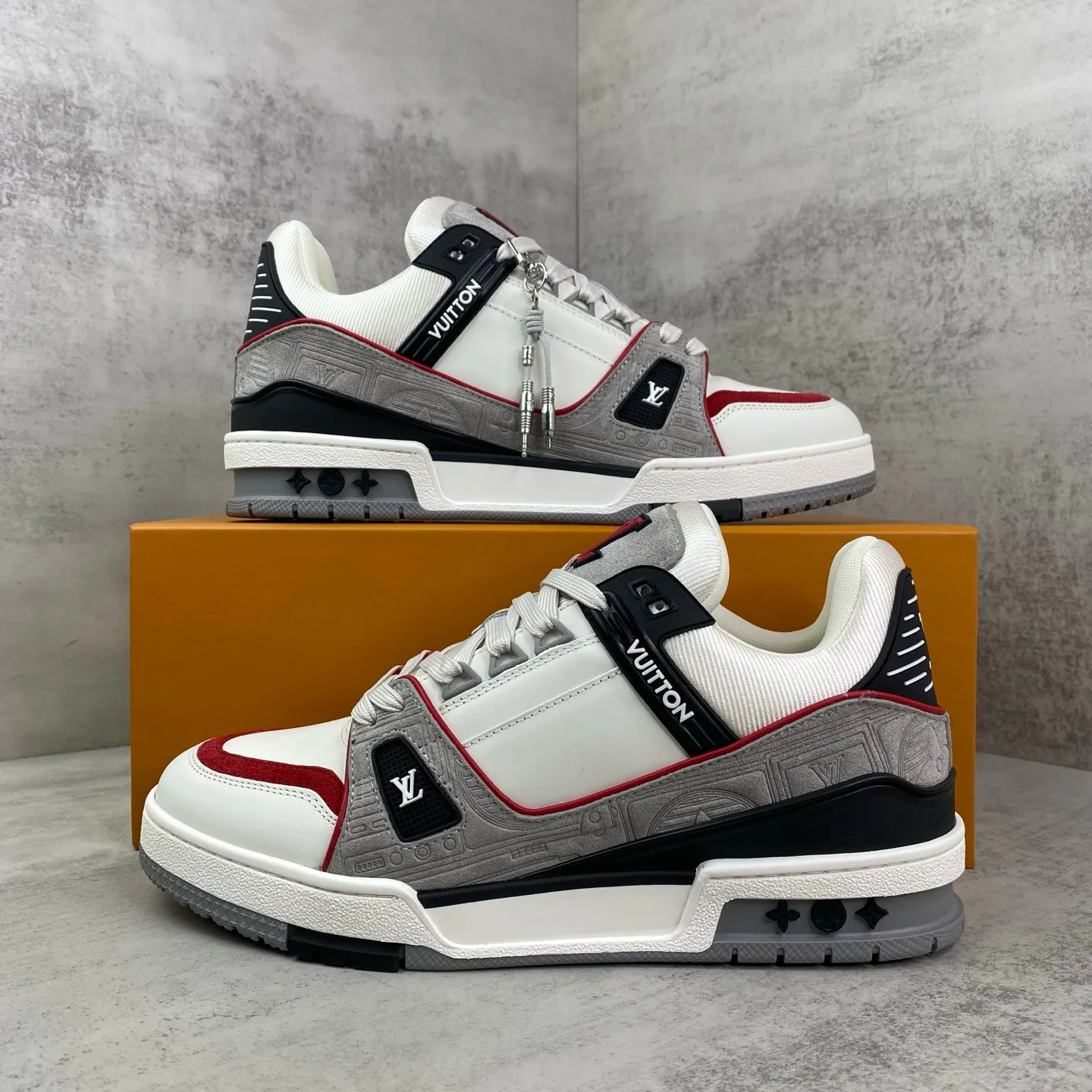Women's Sneakers LOUIS VUITTON 17961753