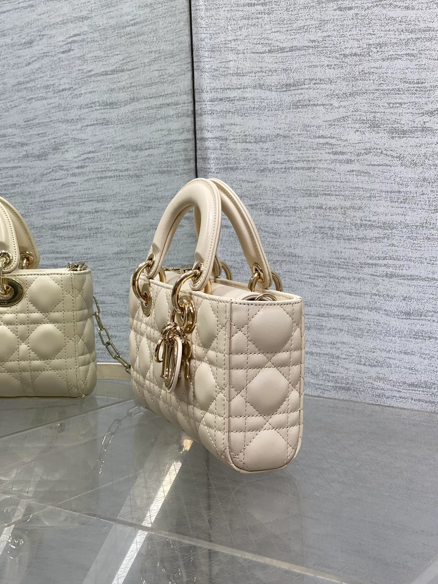 Women's Classic Handbags CHRISTIAN DIOR 17770373