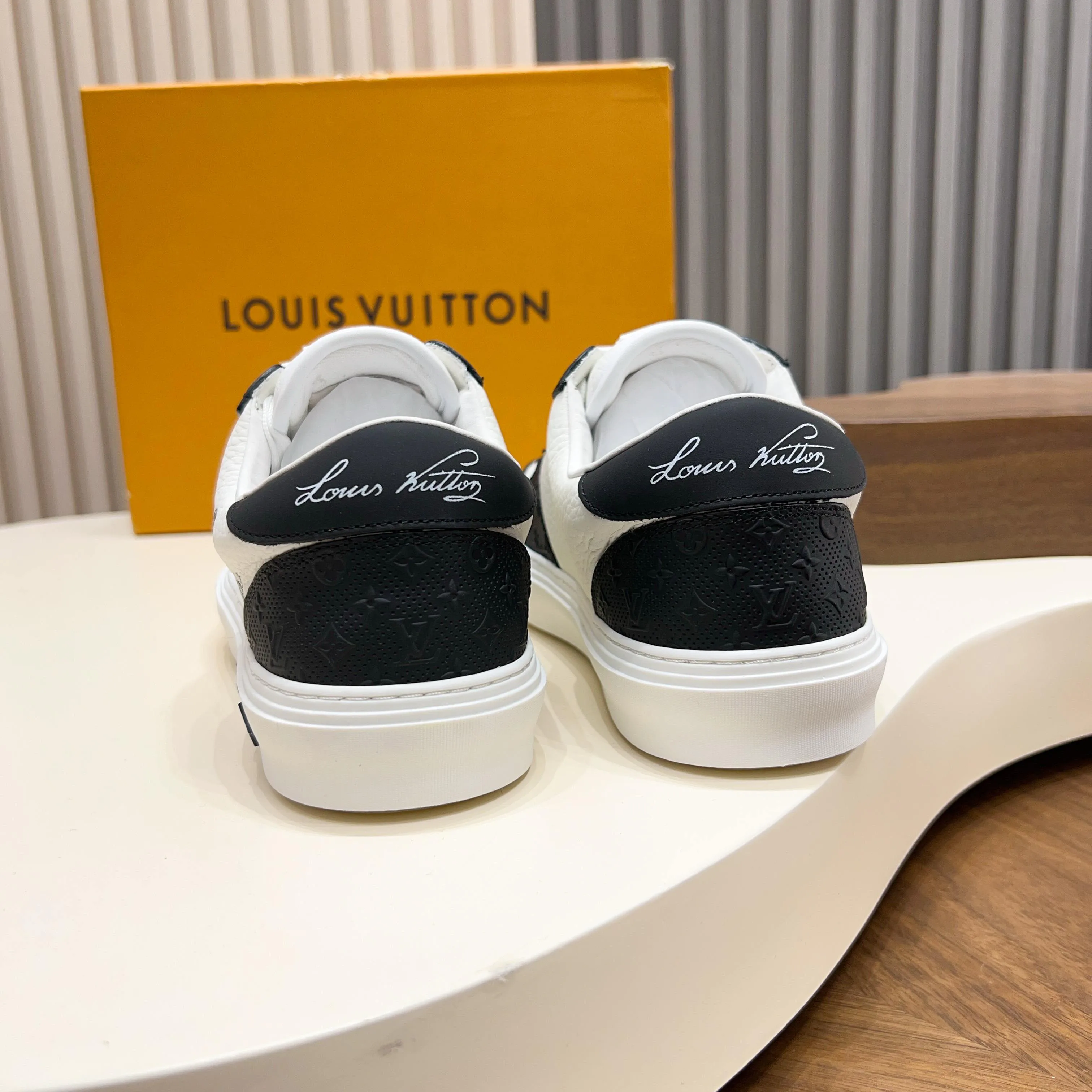Men's Sneakers LOUIS VUITTON 17921399