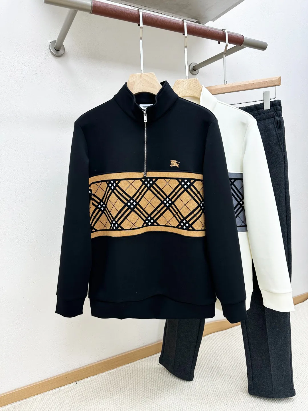 Men's Sweatshirts And Hoodies BURBERRY 18295790