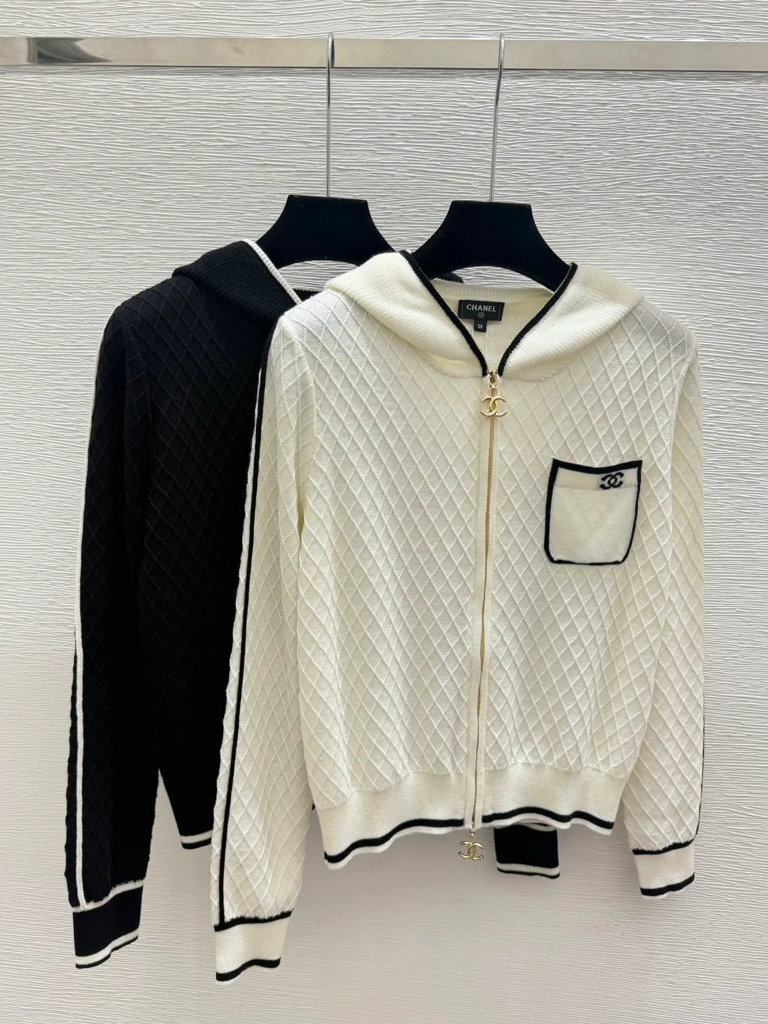 Women's Jumpers And Sweaters CHANEL 18138336