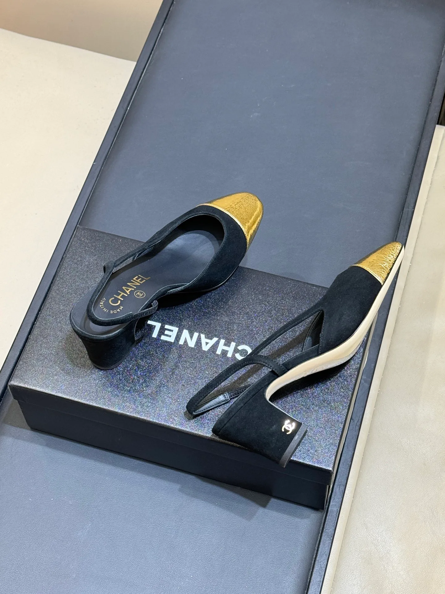 Women's Heels CHANEL 18073621