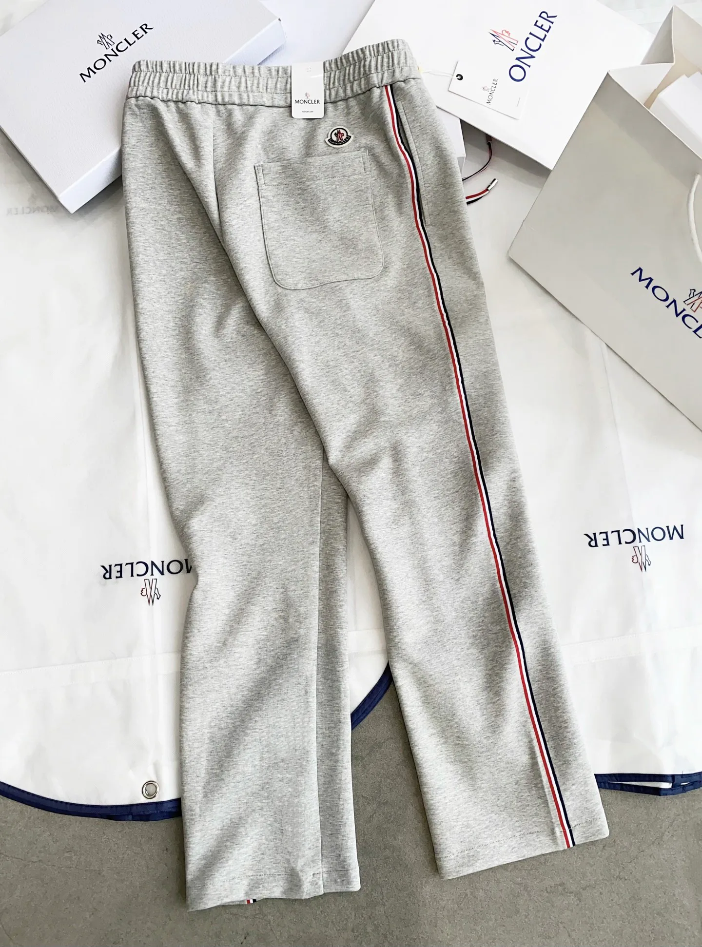 Men's Trousers MONCLER 17973656
