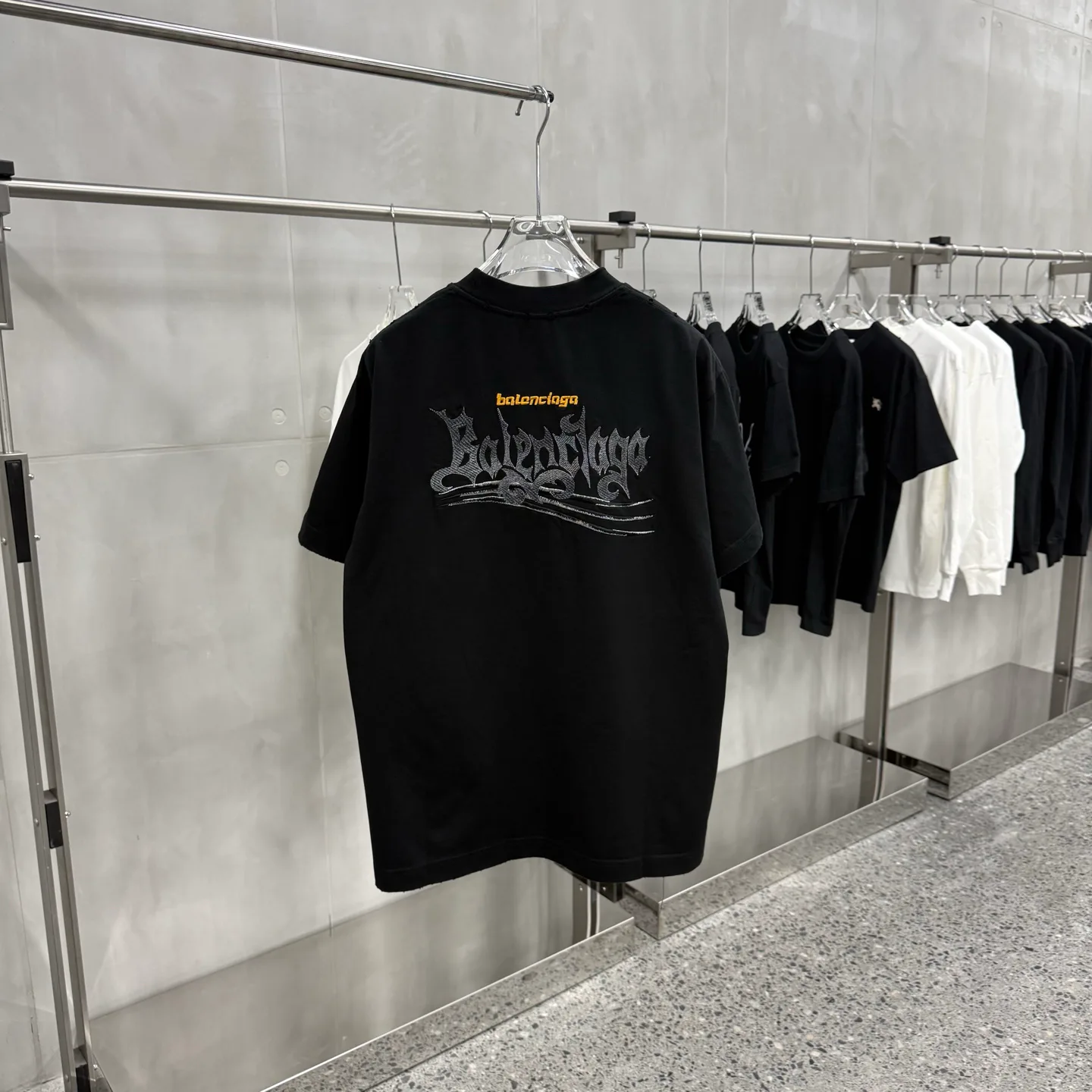 Men's T-Shirts BALENCIAGA 18368650