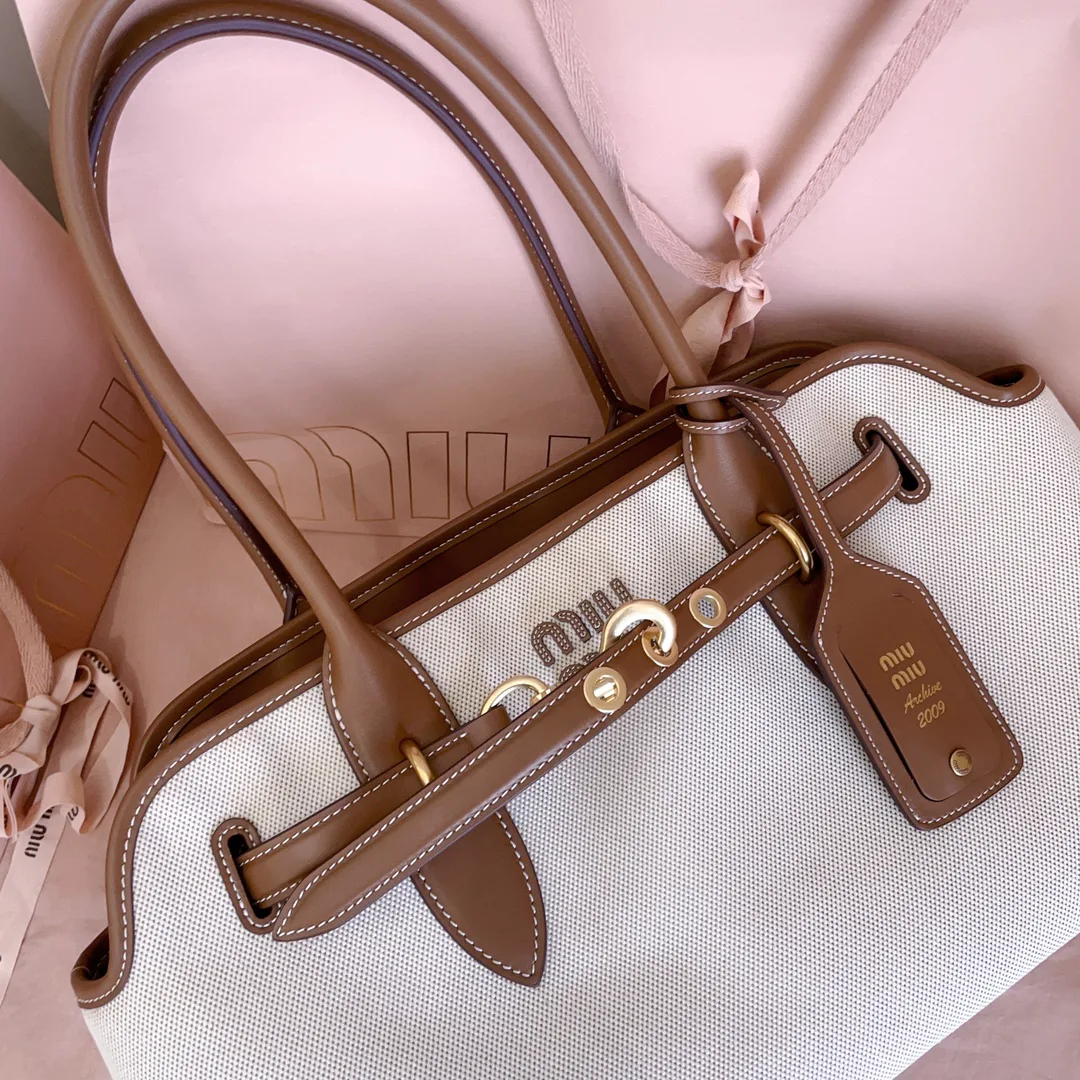 Классические Сумки Женские Miu Miu 18602521